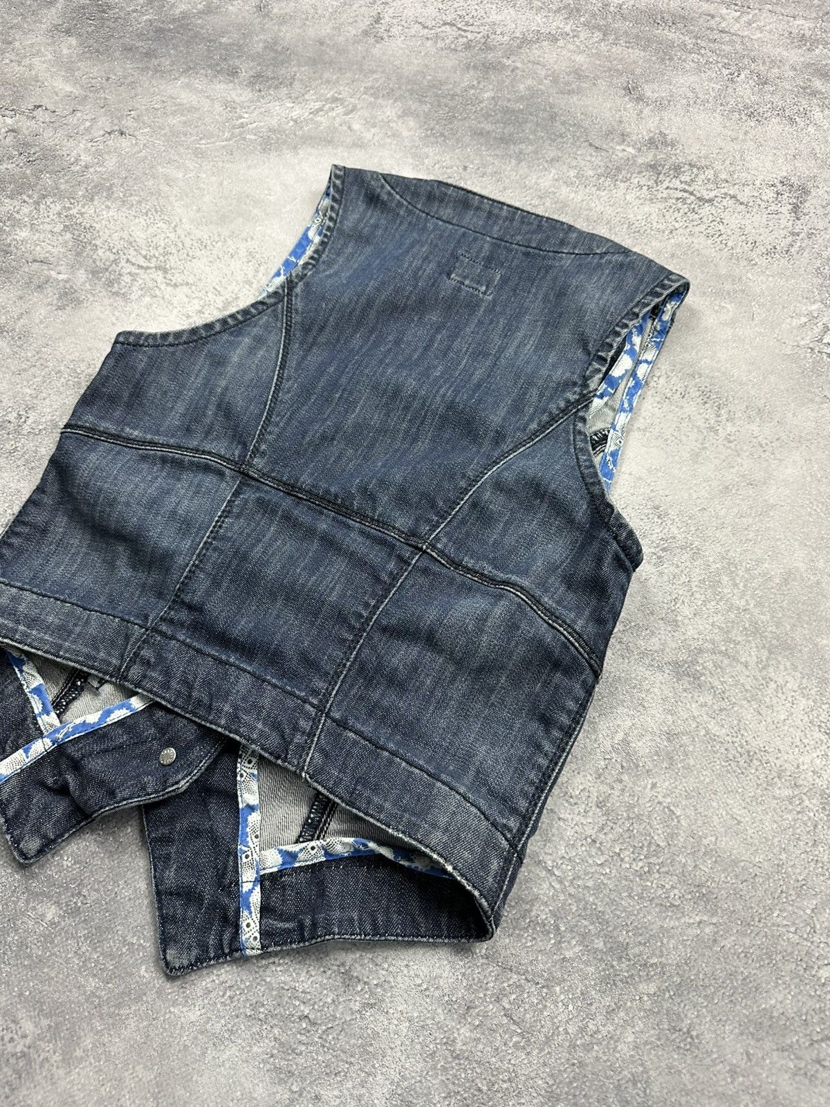 Miss Sixty Vintage Miss Sixty Y2K Vest Avant Garde Japanese Style M60 Size S / US 4 / IT 40 - 14 Thumbnail