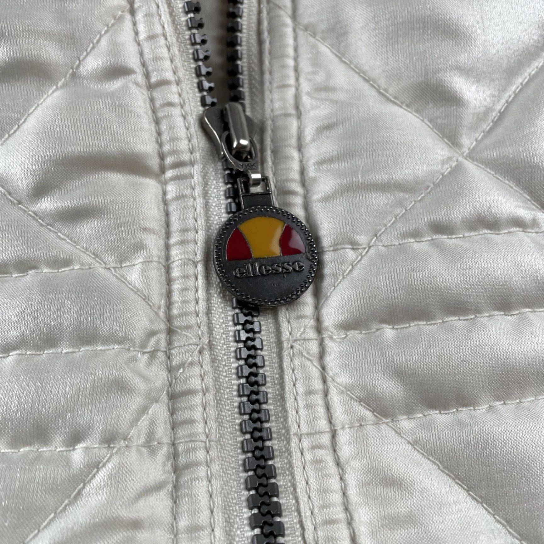 Ellesse VINTAGE Ellesse Winter Ski Jacket Regular White Pearl Removable Hood Women Size 40 Size S / US 4 / IT 40 - 7 Thumbnail