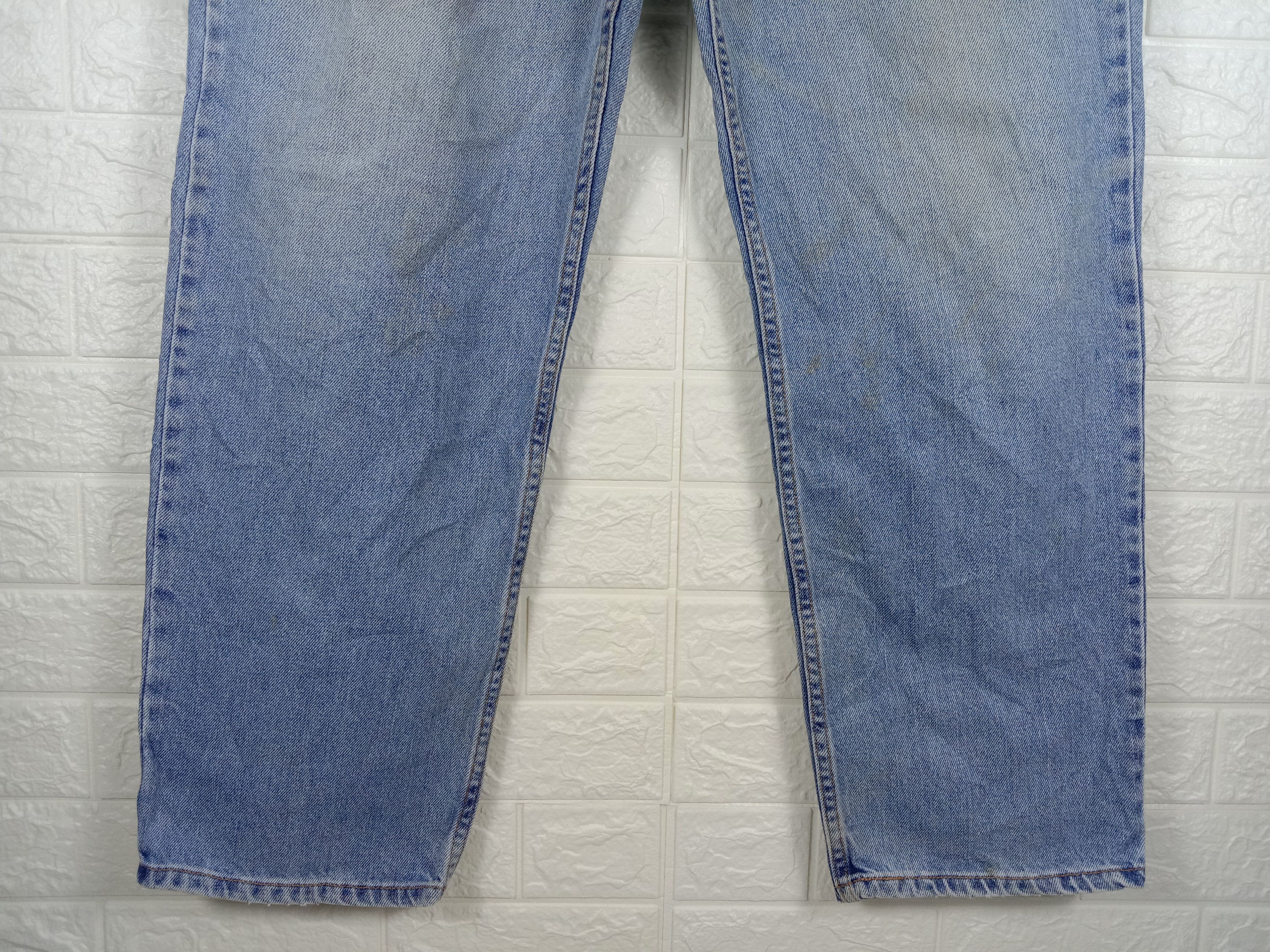 Levi's Vintage Levi's 550 Jeans Light Wash Relaxed Fit Denim Size US 35 - 4 Thumbnail