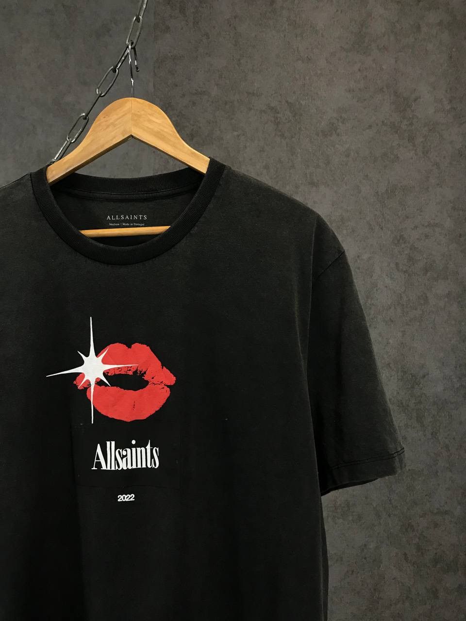 Allsaints Allsaints art designer center logo faded tee Size US M / EU 48-50 / 2 - 2 Thumbnail