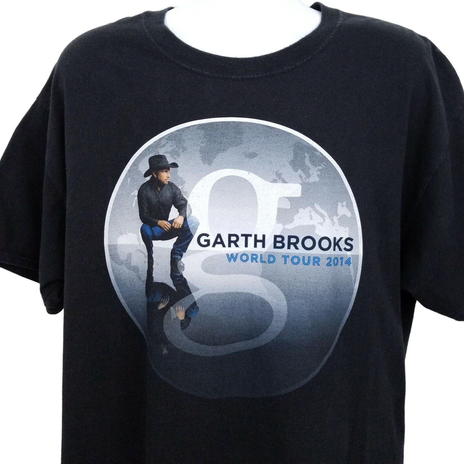 Hanes Garth Brooks World Tour 2014 T Shirt Mens XL Chicago Atlanta Size US XL / EU 56 / 4 - 3 Thumbnail