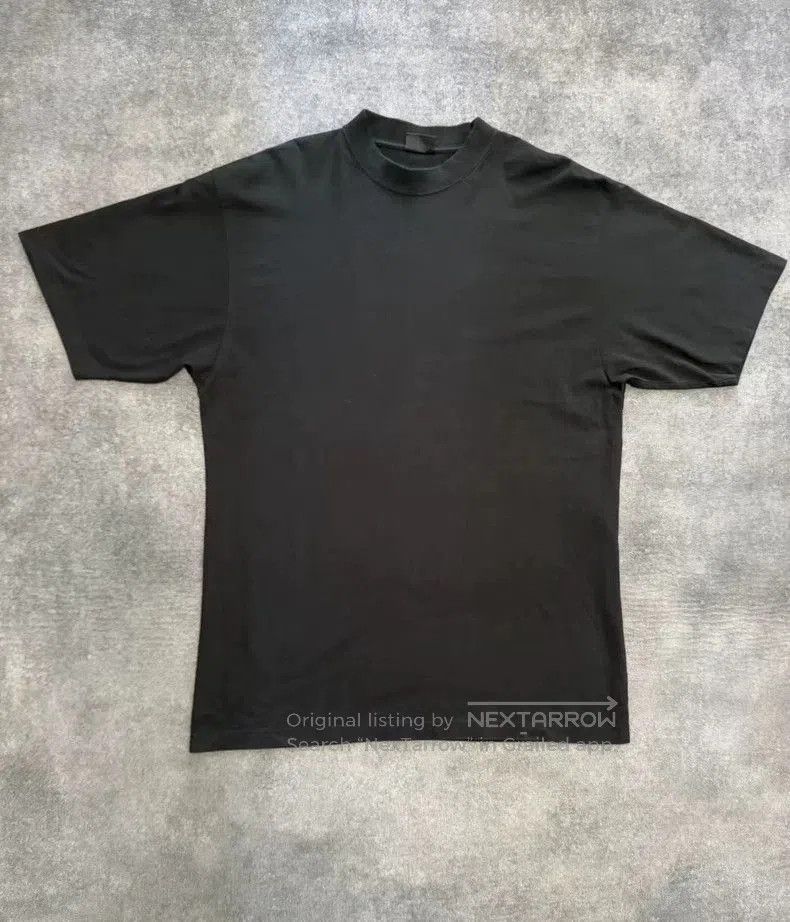 Balenciaga Balenciaga Double B Crystal Logo Tee. Size US S / EU 44-46 / 1 - 1 Thumbnail