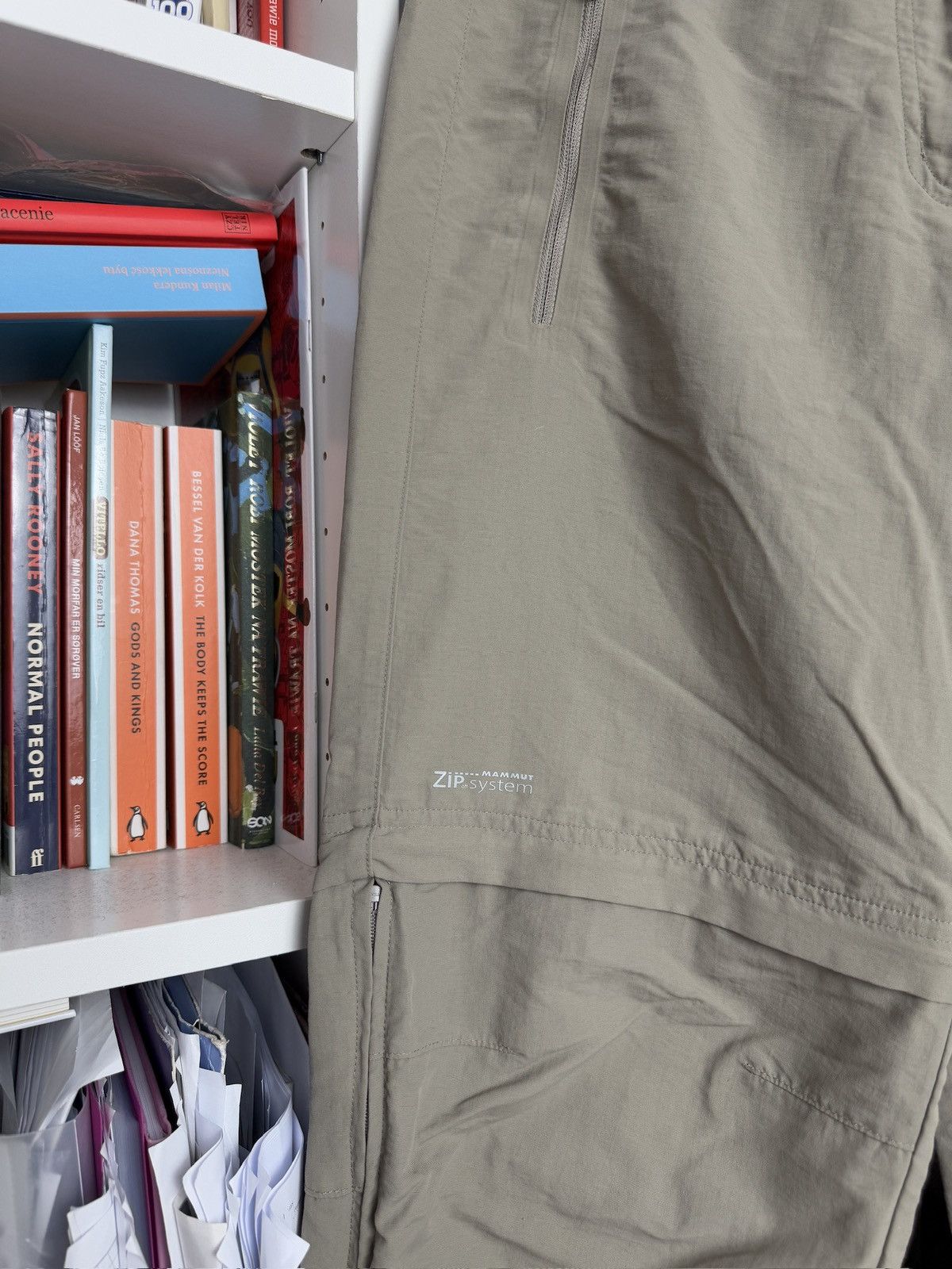 Mammut Mammut 2in1 trekking cargo pants US6 gorpcore outdoor beige Size 28" / US 6 / IT 42 - 6 Thumbnail