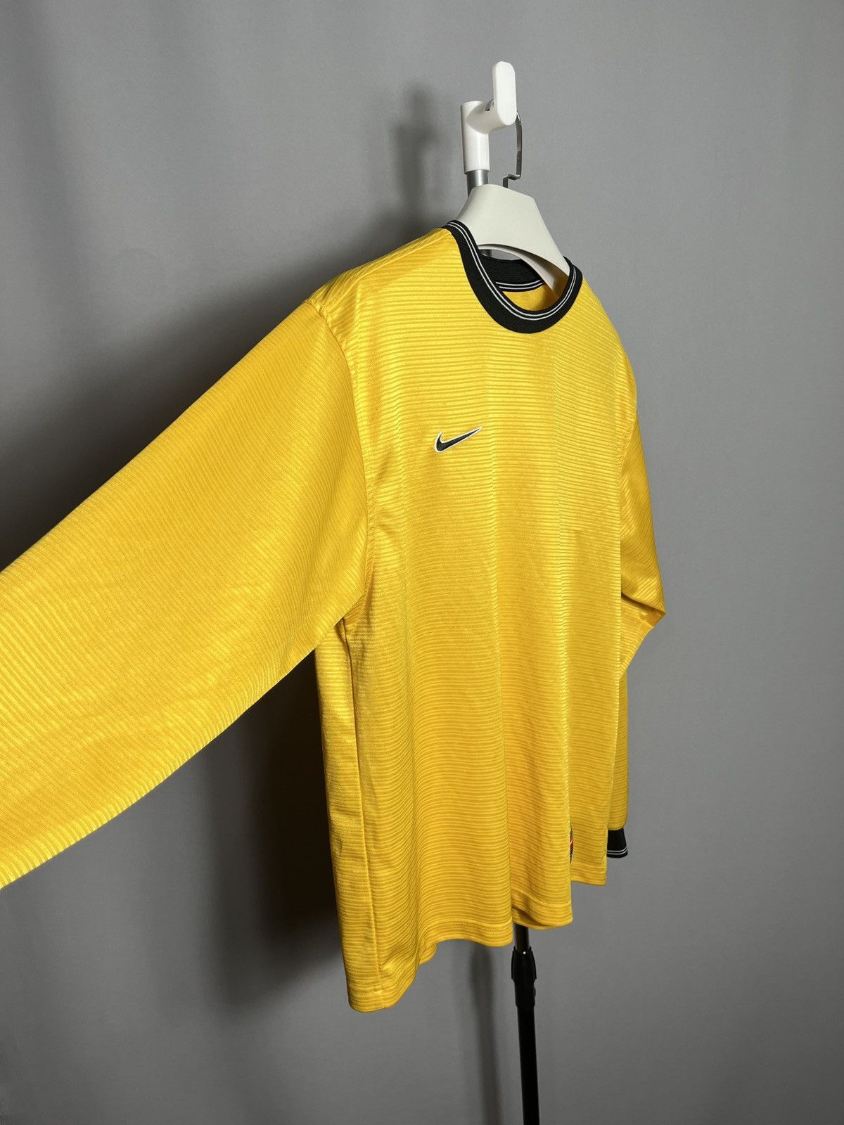 Nike × Vintage Vintage Nike bloke core y2k swoosh goalkeeper jersey 90 mens Size US L / EU 52-54 / 3 - 5 Thumbnail