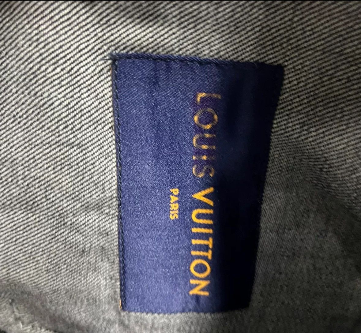 Louis Vuitton Louis Vuitton's latest black bow color blocked denim jacket Size US M / EU 48-50 / 2 - 3 Thumbnail
