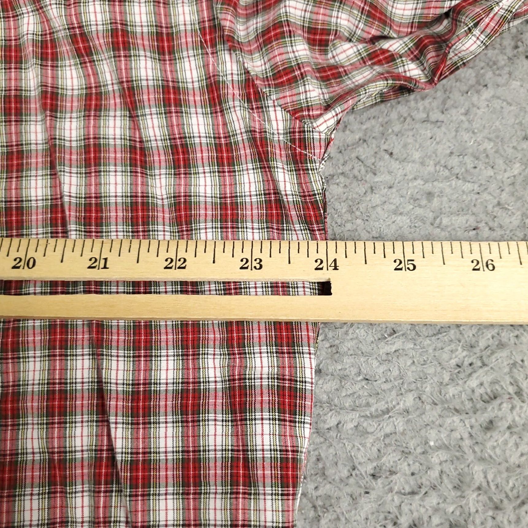 Tommy Hilfiger Tommy Hilfiger Red Plaid Button-Up Shirt Mens Large Long Sleeve Casual Size US L / EU 52-54 / 3 - 7 Thumbnail
