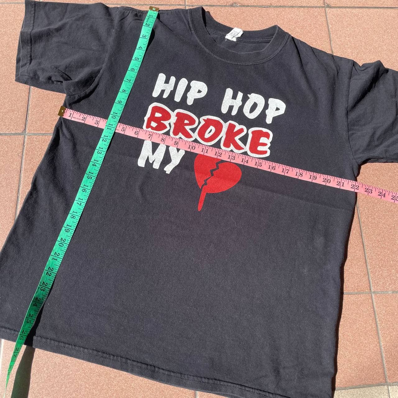 Other HIP HOP BROKE MY HEART TSHIRT GRAPHIC MUSIC Size US L / EU 52-54 / 3 - 3 Thumbnail