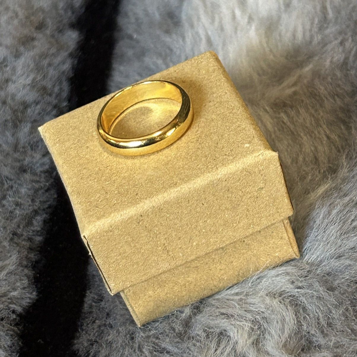 Jewelry Shiny 18kt gold plated 4mm stainless steel comfort ring 7 Size ONE SIZE - 1 Thumbnail
