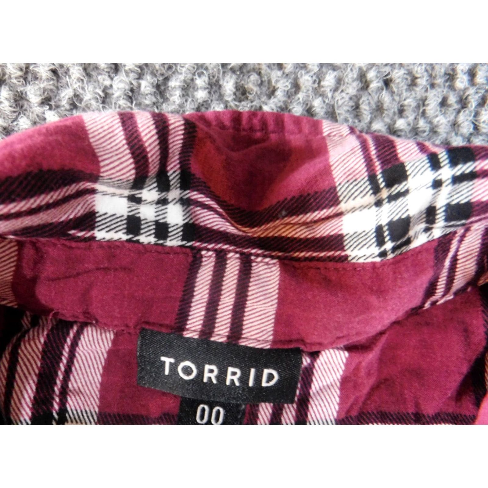 Torrid Torrid Button-Up Shirt Womens 00 Red Plaid Casual Knit Rayon Long Sleeve Collared Plus Size Regular Basic Classic Stretch Size XXS / US 00 / IT 34 - 4 Thumbnail