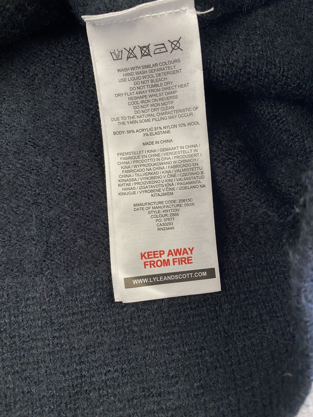 Lyle & Scott Lyle & Scott Knitting Cardigan with Front Pocket Size: M Size US M / EU 48-50 / 2 - 5 Thumbnail