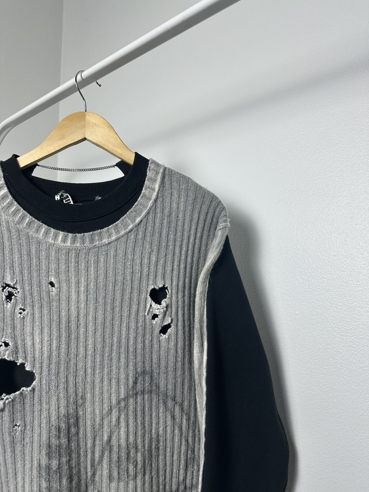 Hyein Seo Hyein Seo Distressed Knit Sweatshirt Size US M / EU 48-50 / 2 - 3 Thumbnail
