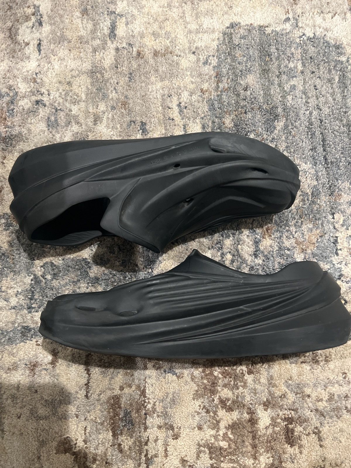 1017 ALYX 9SM Alyx mono Slip-on Black Size US 9 / EU 42 - 3 Thumbnail