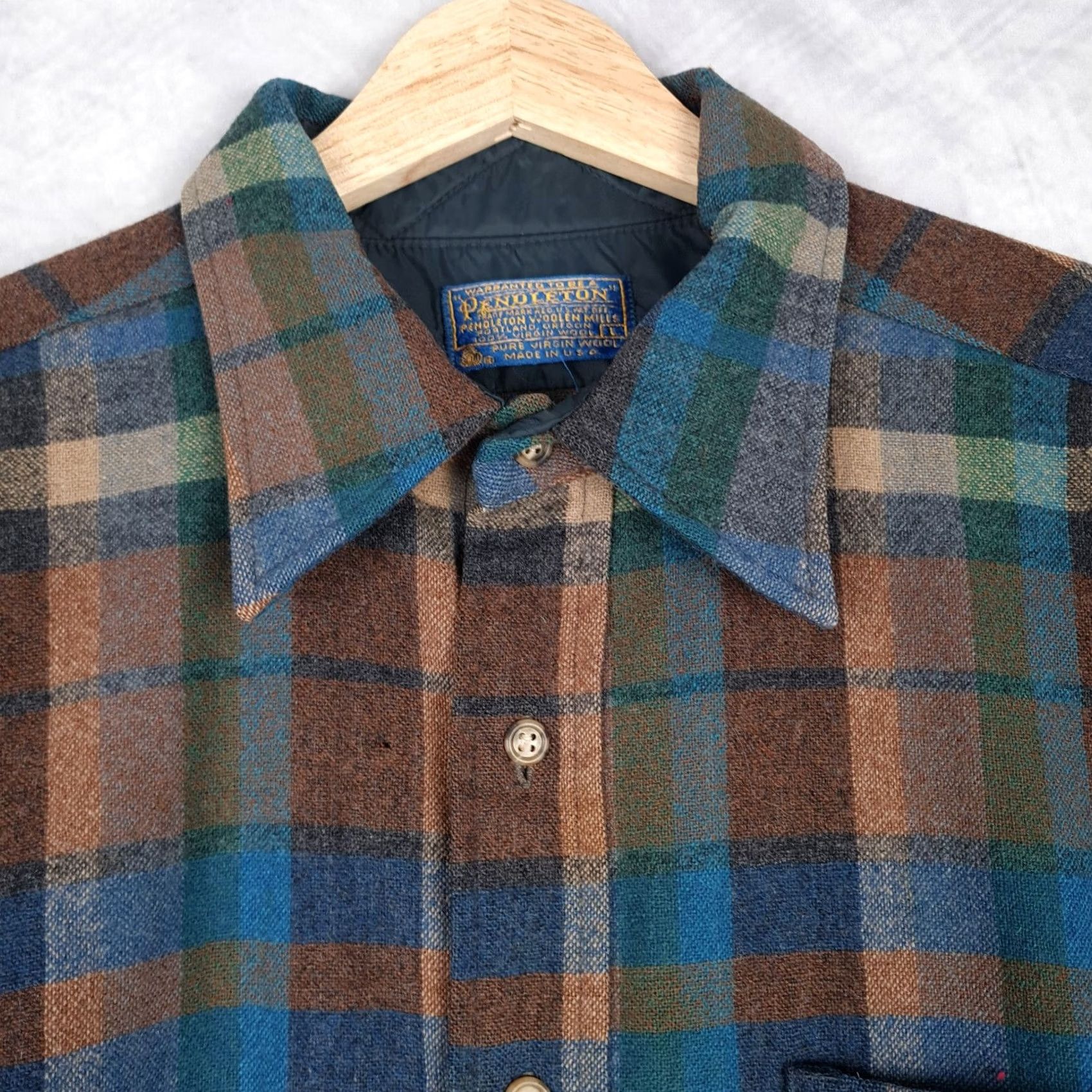 Pendleton VINTAGE Pendleton Wool Shirt Mens L Blue Plaid Wool Button-Up Long Sleeve Casual 60s Chore Pocketed Size US L / EU 52-54 / 3 - 2 Thumbnail