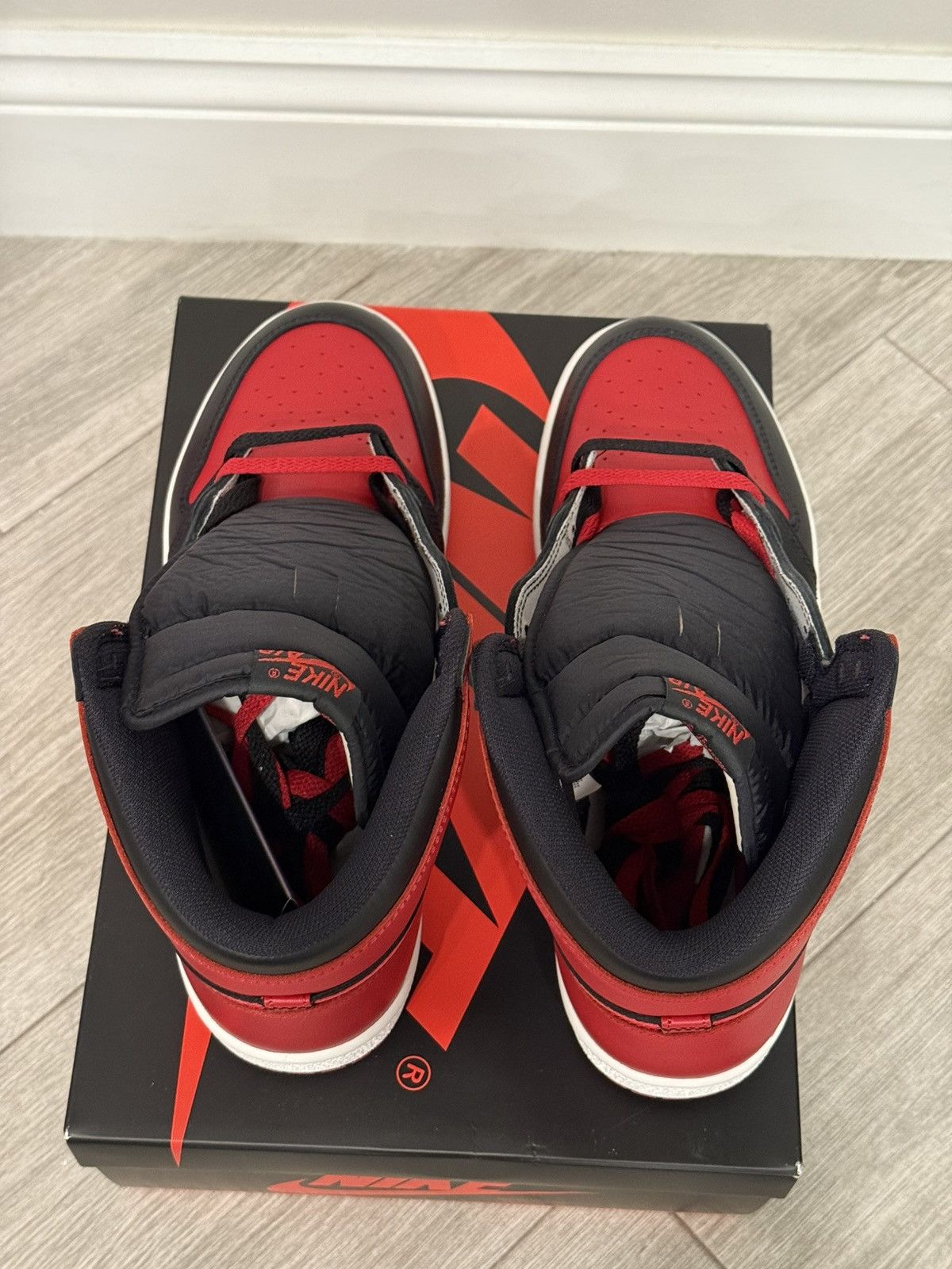 Jordan Brand Jordan 1 Retro High '85 OG Bred Banned HV6674-067 Red Sz 12 Size US 12 / EU 45 - 8 Thumbnail