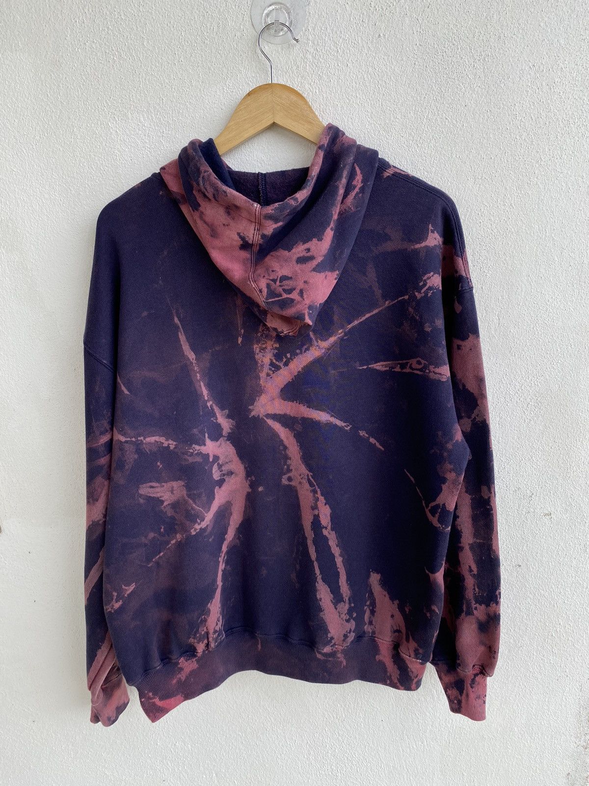 Nike × Vintage Vintage Nike big logo tie dye hoodie / sweatshirt Size US XL / EU 56 / 4 - 2 Thumbnail