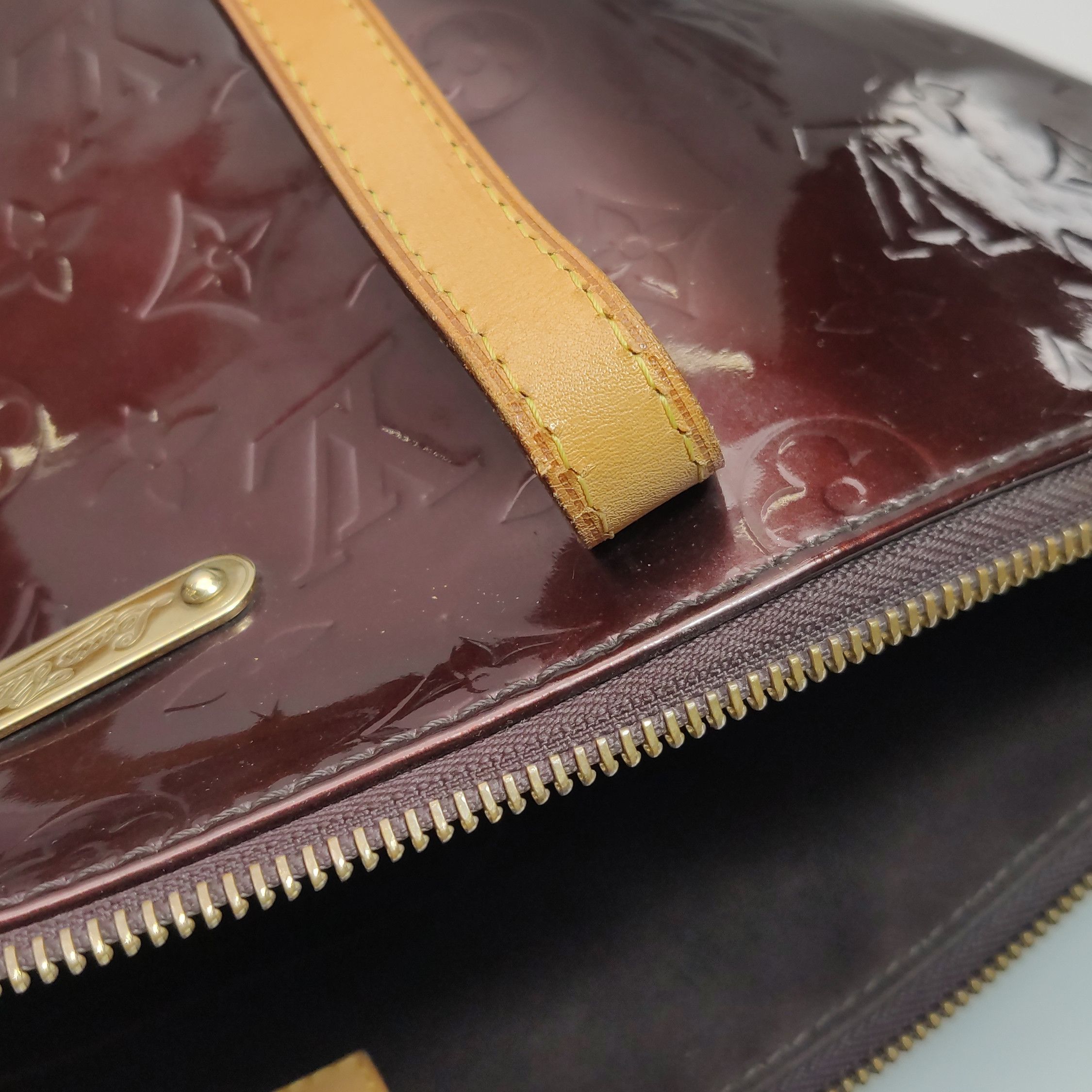 Louis Vuitton Louis Vuitton (LV) Bellevue vegetable tanned leather patent Size ONE SIZE - 7 Thumbnail