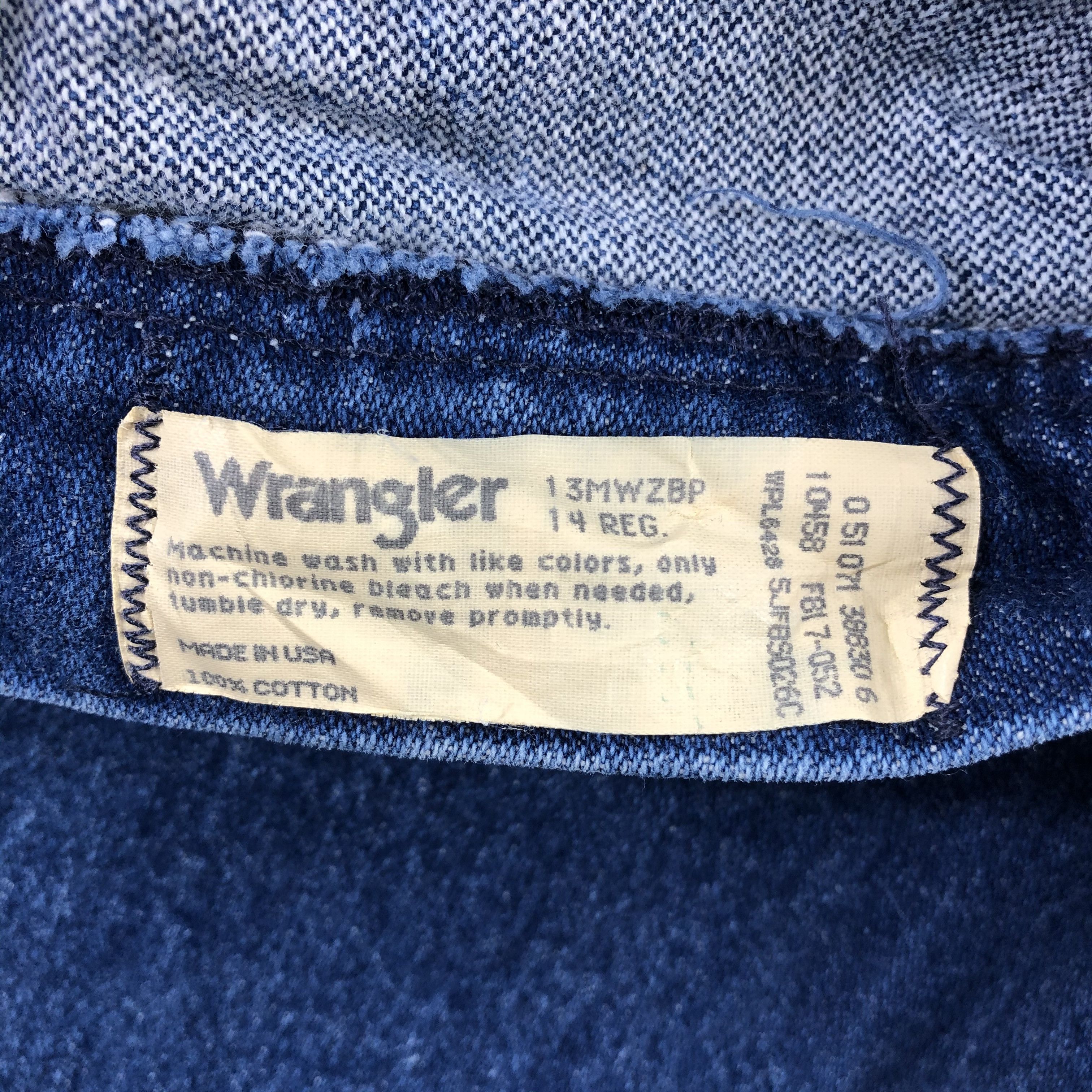 Vintage Vintage Blue Wash Wrangler Jeans-J2404 Size US 26 / EU 42 - 9 Thumbnail