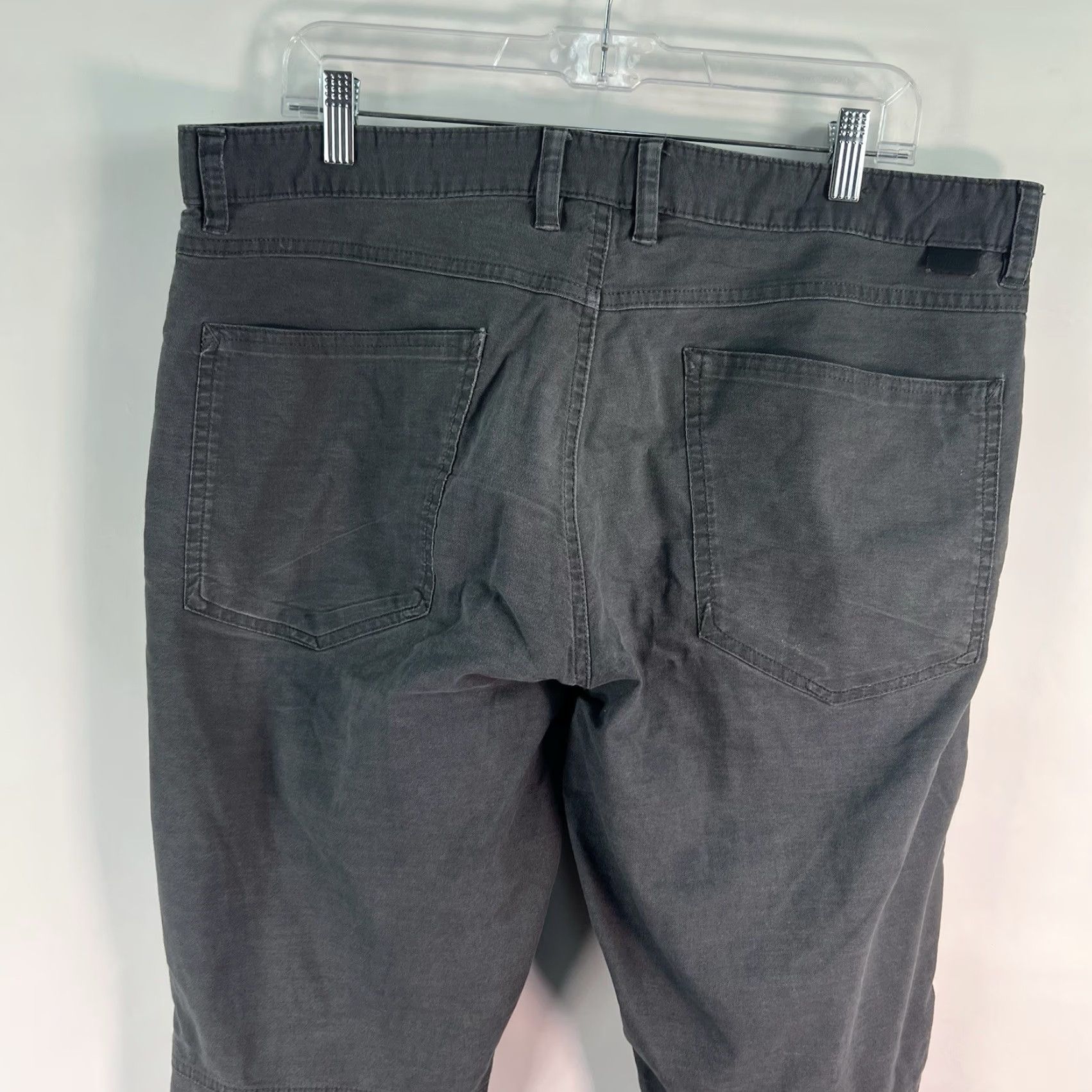 The North Face The North Face Pants Mens Gray The Narrows Relaxed Fit 38X31 Jeans 5-Pocket Straight Canvas Cotton Nylon Button Zip Casual College 80s Preppy Mens Size US 38 / EU 54 - 7 Thumbnail