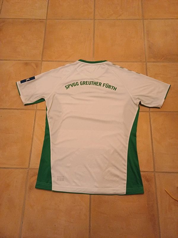 Hummel Hummel Greuther Fürth 2019-20 home shirt Size US L / EU 52-54 / 3 - 6 Thumbnail