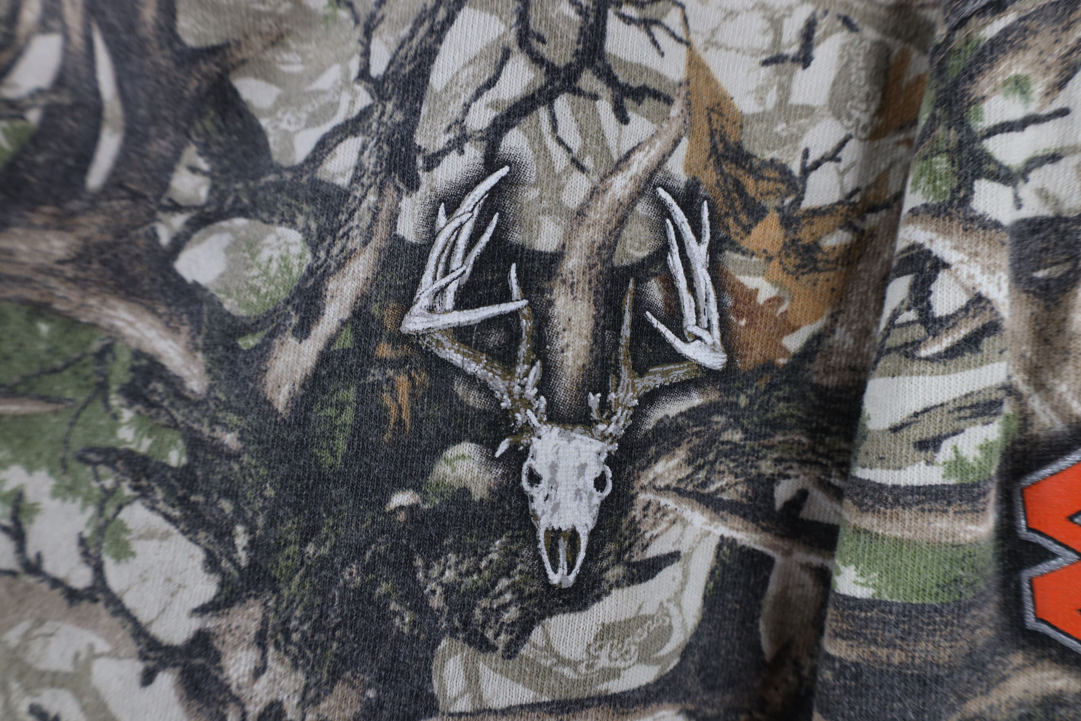 Vintage Vintage Streetwear Whitetail Camouflage Long Sleeve T-Shirt Size US S / EU 44-46 / 1 - 4 Thumbnail