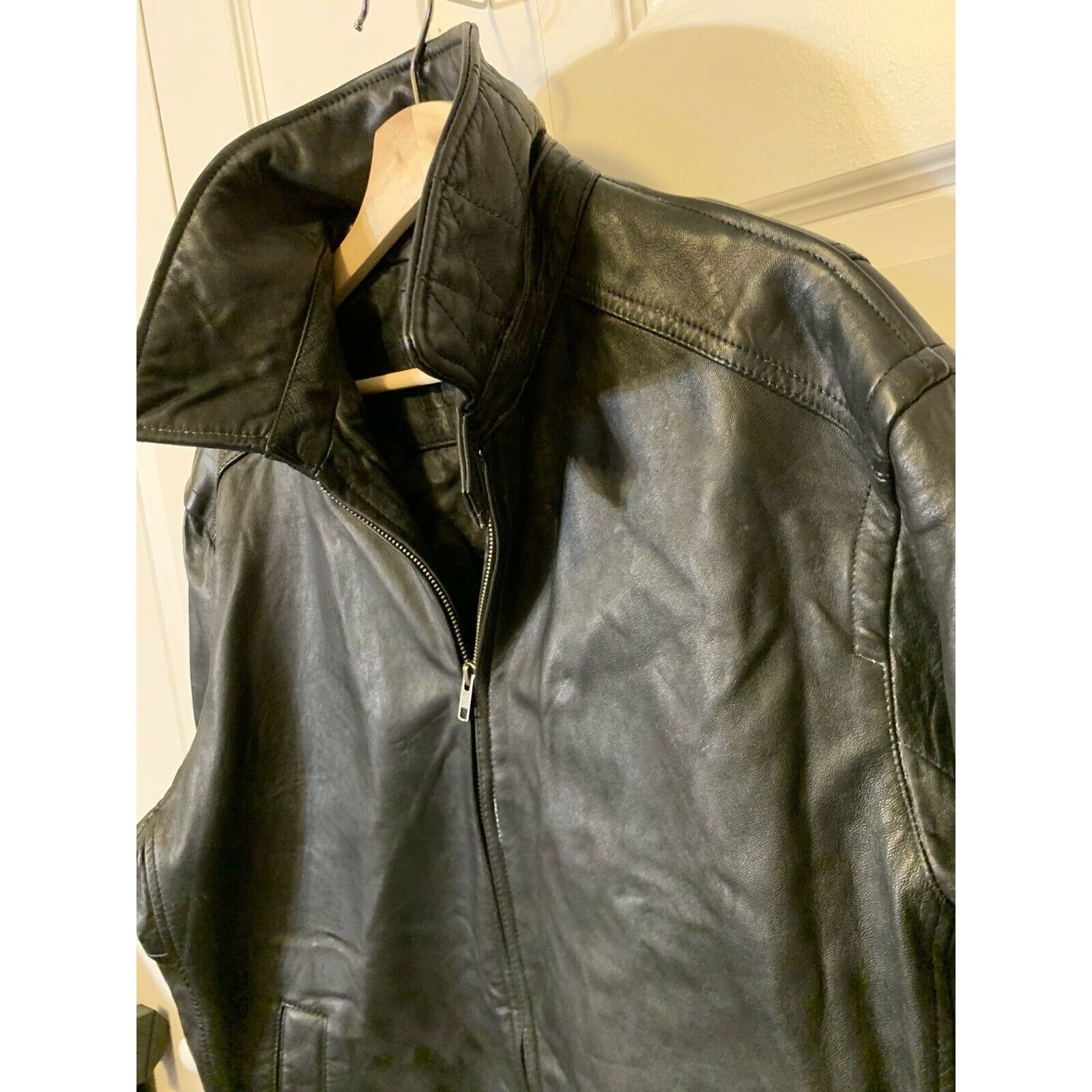 image of Roundtree Yorke Roundtree & Yorke Men’S Size L Black Leather Lamb Skin Jacket, Men's