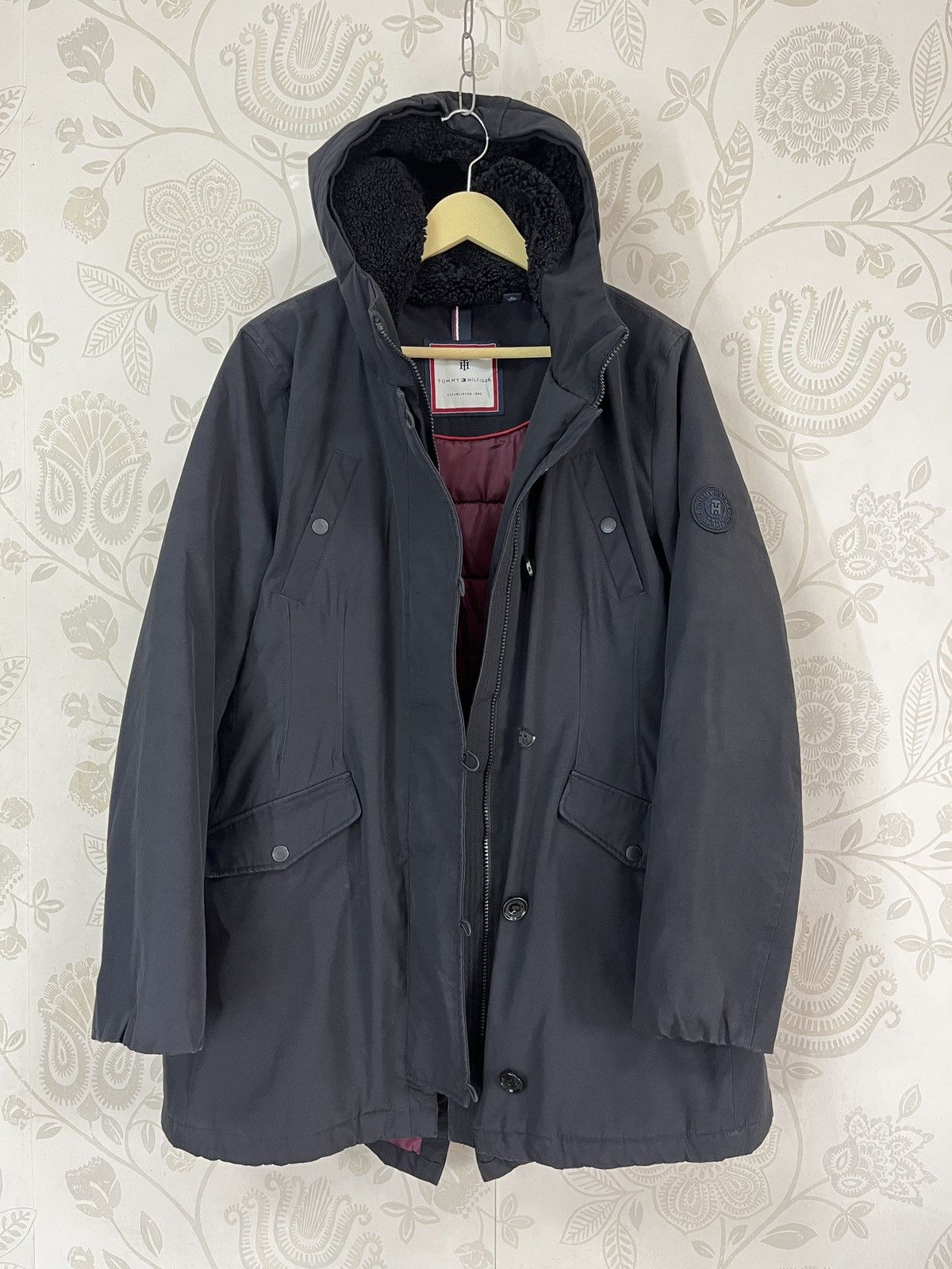 Tommy Hilfiger Tommy Hilfiger Puffer Hoodie Long Jacket Size US XL / EU 56 / 4 - 3 Thumbnail