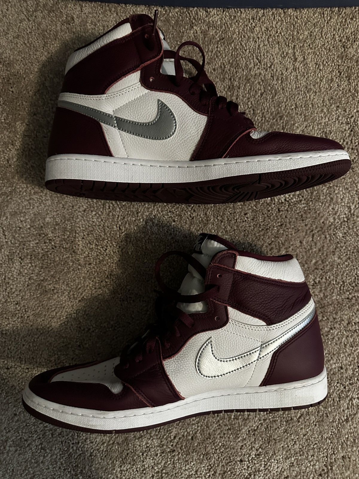 Jordan Brand Jordan 1 Retro High OG - Bordeux Size US 13 / EU 46 - 2 Thumbnail