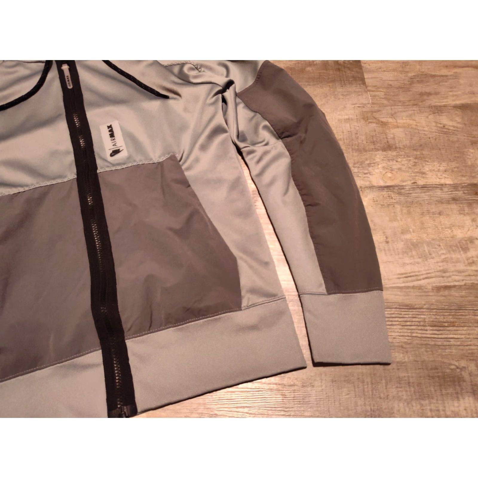 Nike NIKE NSW Air Max Grid Full Zip Hoodie Jacket Coat Woven Grey S EUC Men Grey Zip Windproof Full Zip AirMax Jacket Size US S / EU 44-46 / 1 - 3 Thumbnail