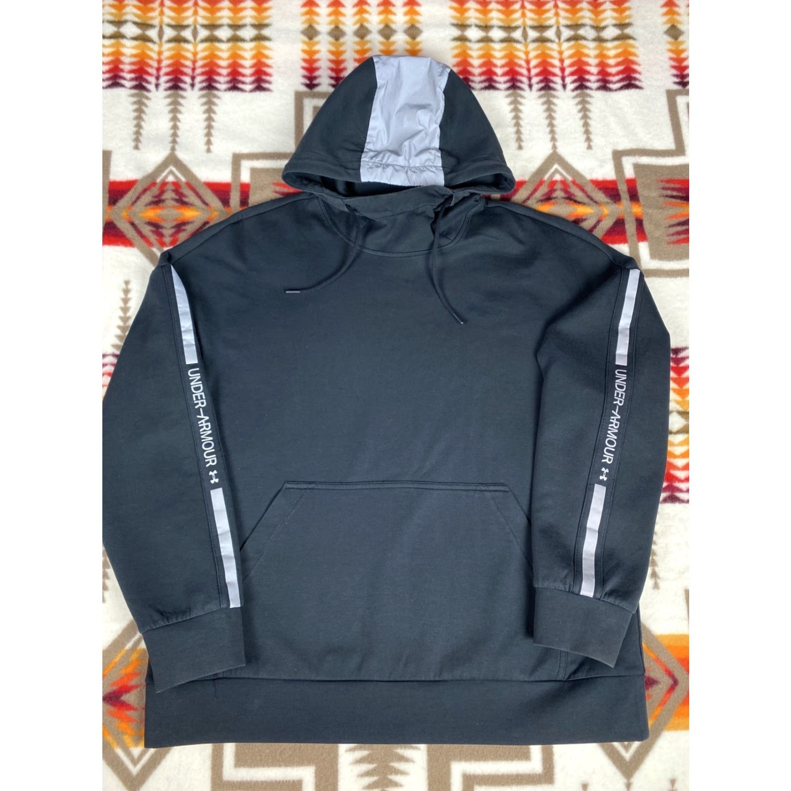 Under Armour Under Armour Hoodie 2XL Mens Reflective Black Running User: Under Armour Hoodie Reflective 2XL Mens Black Running Size US XXL / EU 58 / 5 - 2 Thumbnail