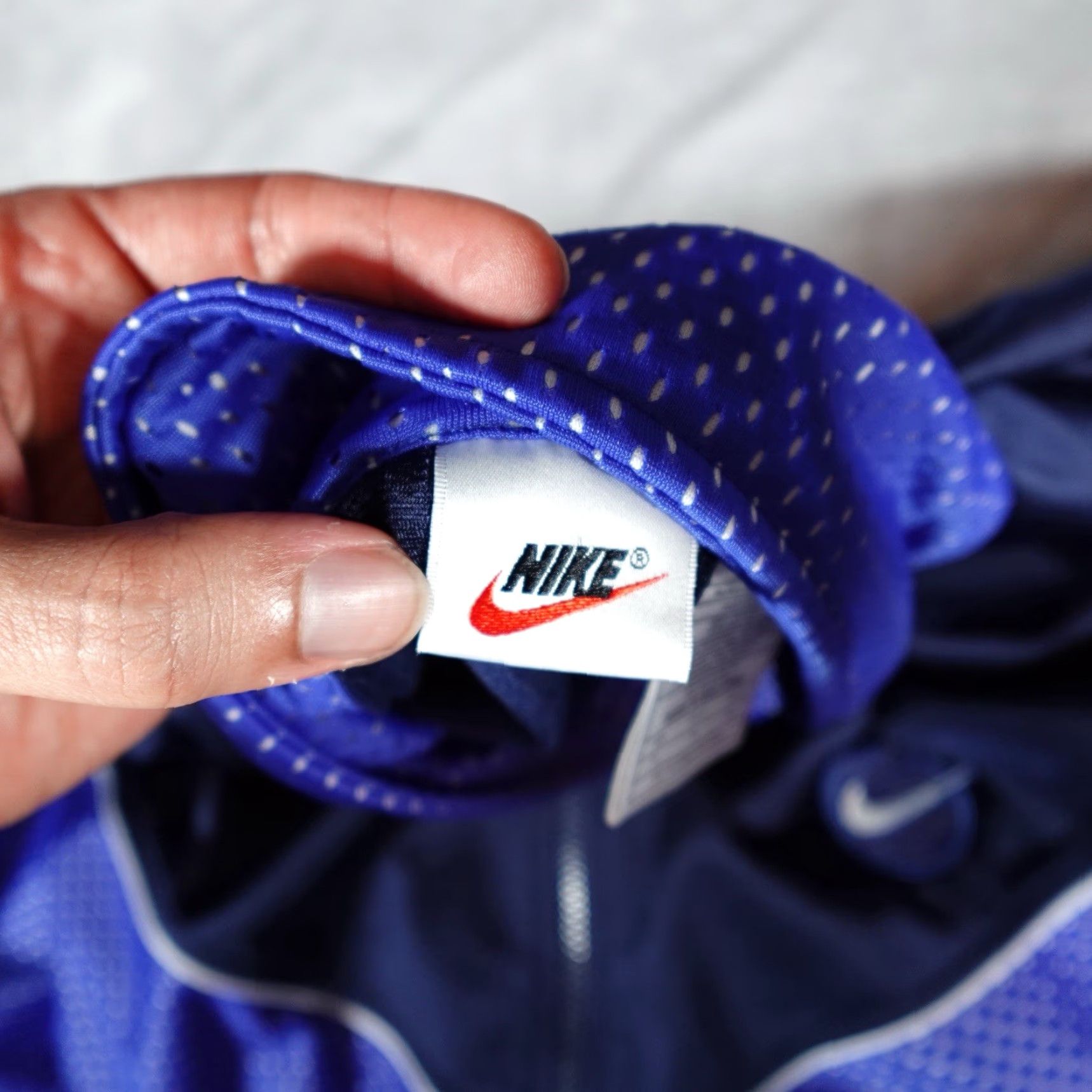 Nike VINTAGE Nike Track Jacket Mens 2XL Blue 90s Basketball Boxy Fit Full Zip Mens XL (Fits 2XL) Size US XXL / EU 58 / 5 - 5 Thumbnail