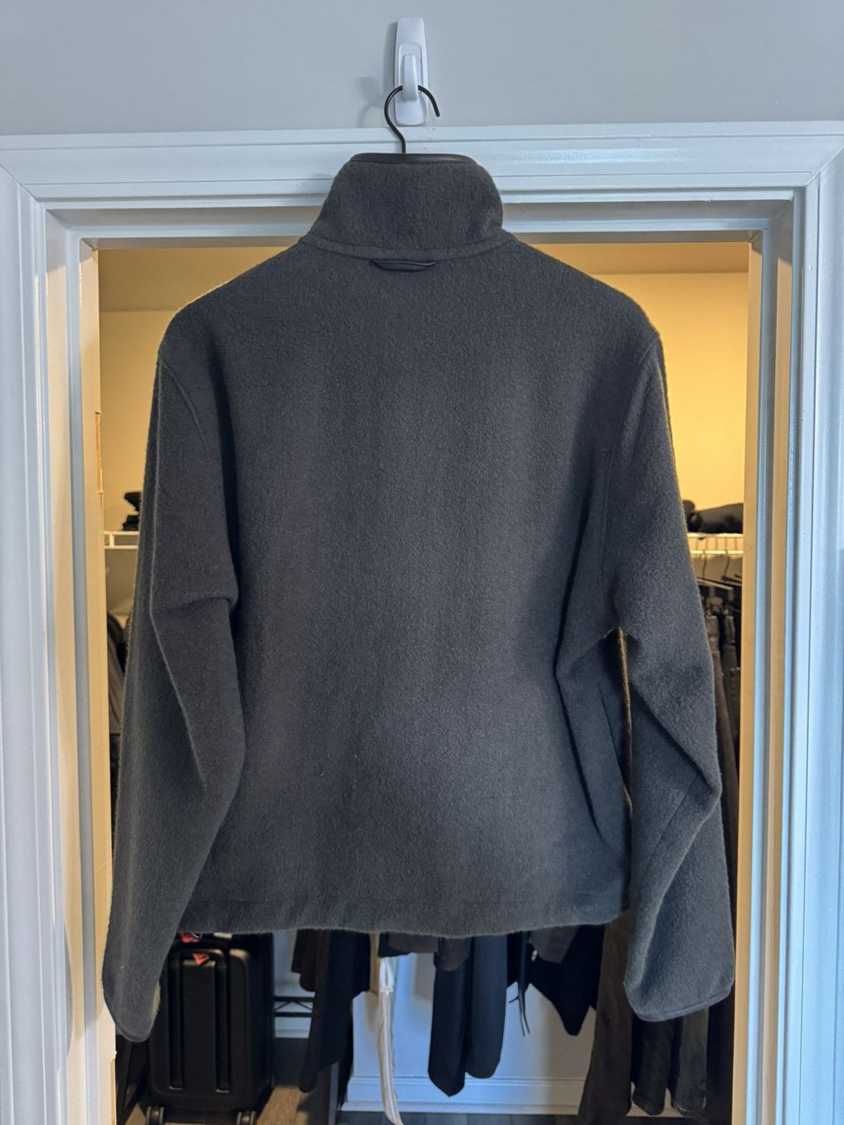 トップス vujade scott affix fleece sweater VUJA DE x WAYH SCOTT AFFIX FLEECE SWEATER IN ANGORA WOOL