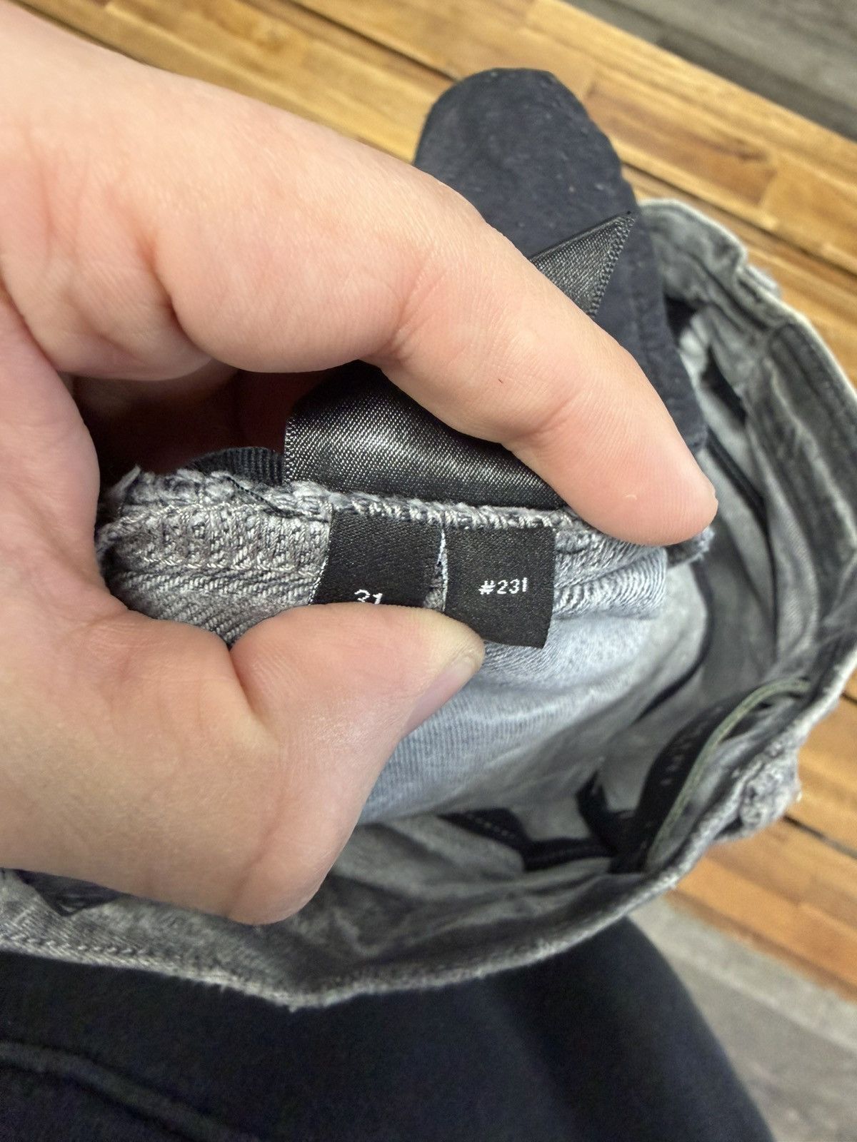 Amiri Grey Amiri Jeans size 31 Size US 31 - 8 Thumbnail
