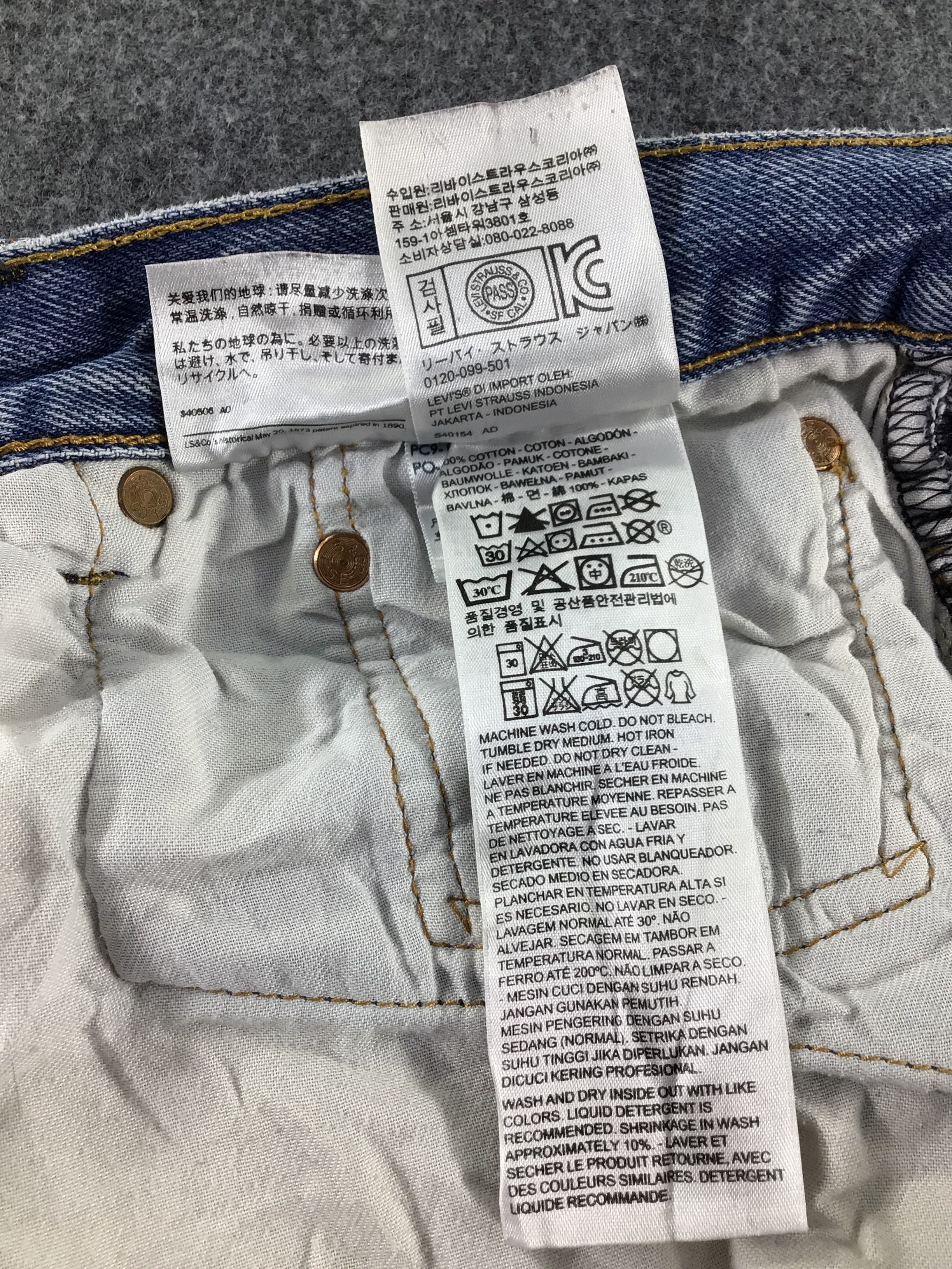 Levi's Vintage Levis 501 Jeans Stone Wash Denim -J344 Size US 37 - 11 Thumbnail