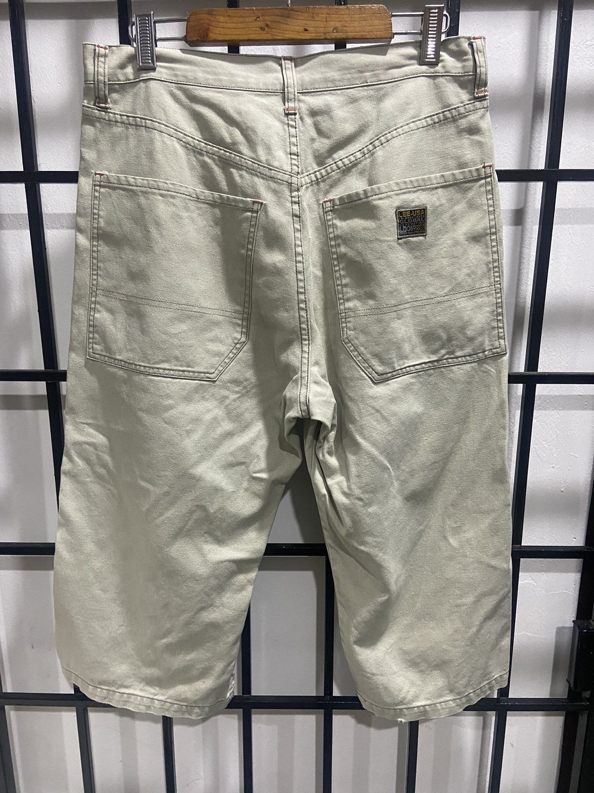 Lee × Vintage Lee big pocket jorts Size US 34 / EU 50 - 5 Thumbnail
