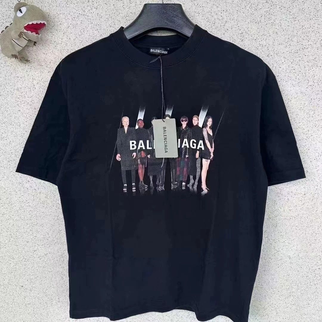 Balenciaga Balenciaga portrait short sleeved shirt Size US XS / EU 42 / 0 - 1 Thumbnail