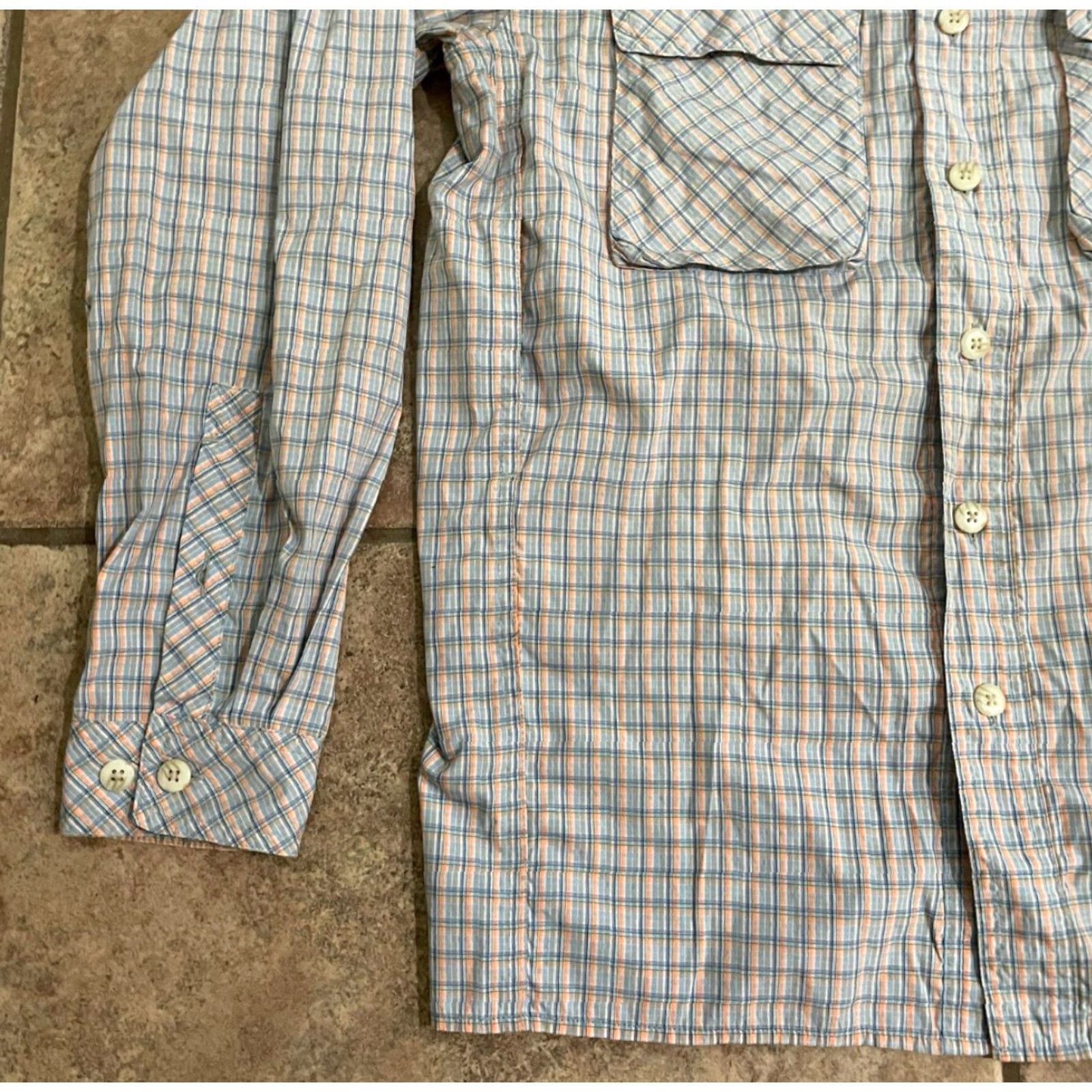 ExOfficio ExOfficio plaid long sleeve button-down vented polyester blend shirt Mens Size S Size US S / EU 44-46 / 1 - 3 Thumbnail