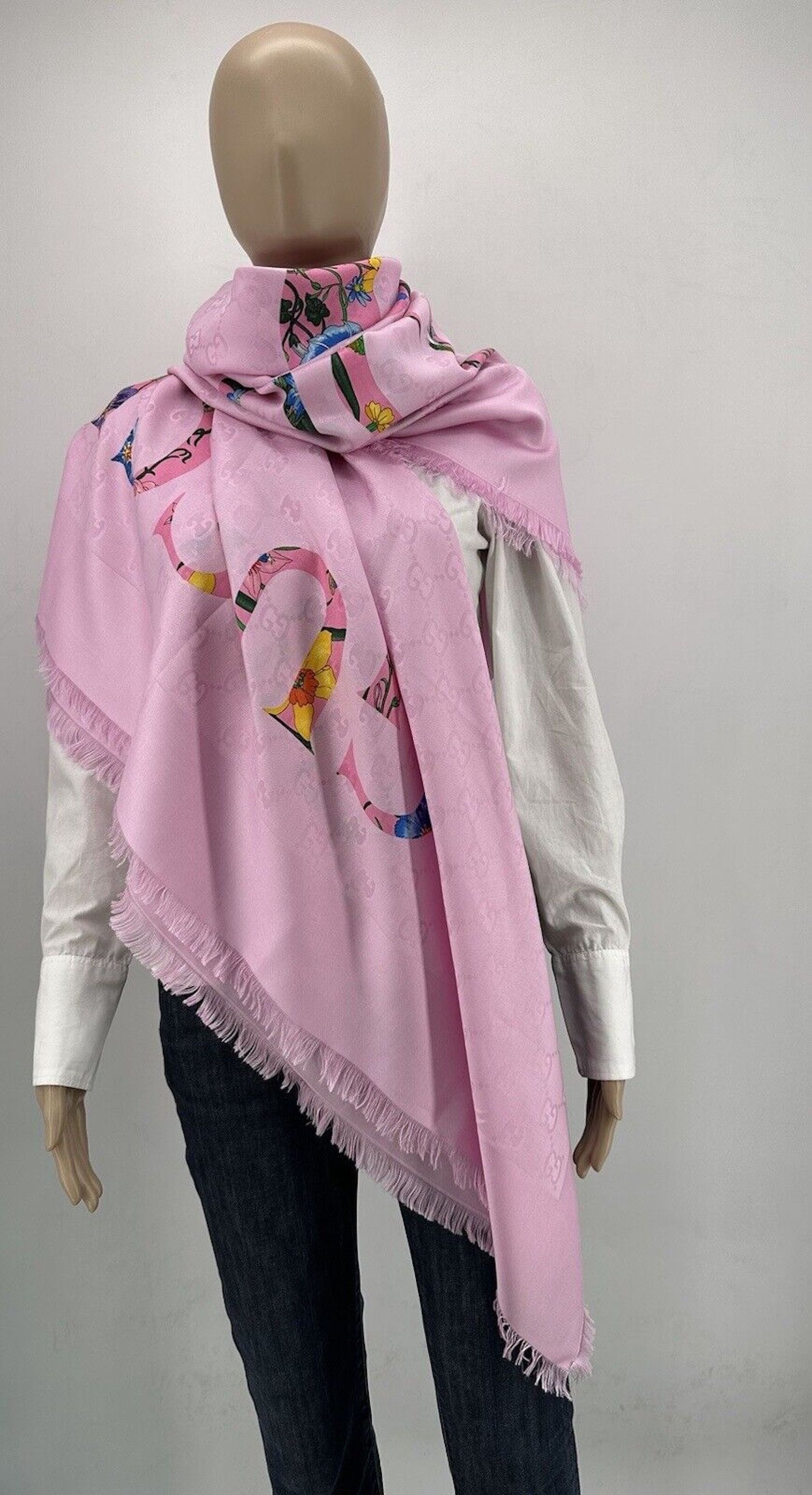 Gucci New Gucci Scarves 140x140cm Size ONE SIZE - 3 Thumbnail