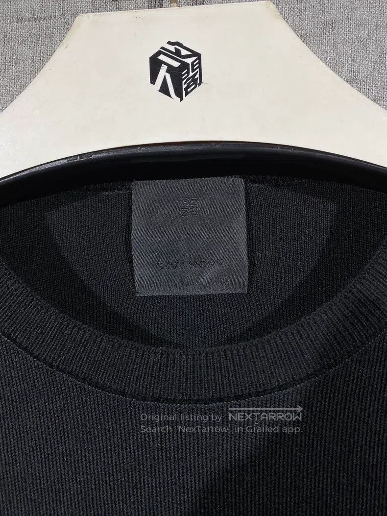 Givenchy Givenchy Men's studded knit sweater Size US S / EU 44-46 / 1 - 4 Thumbnail
