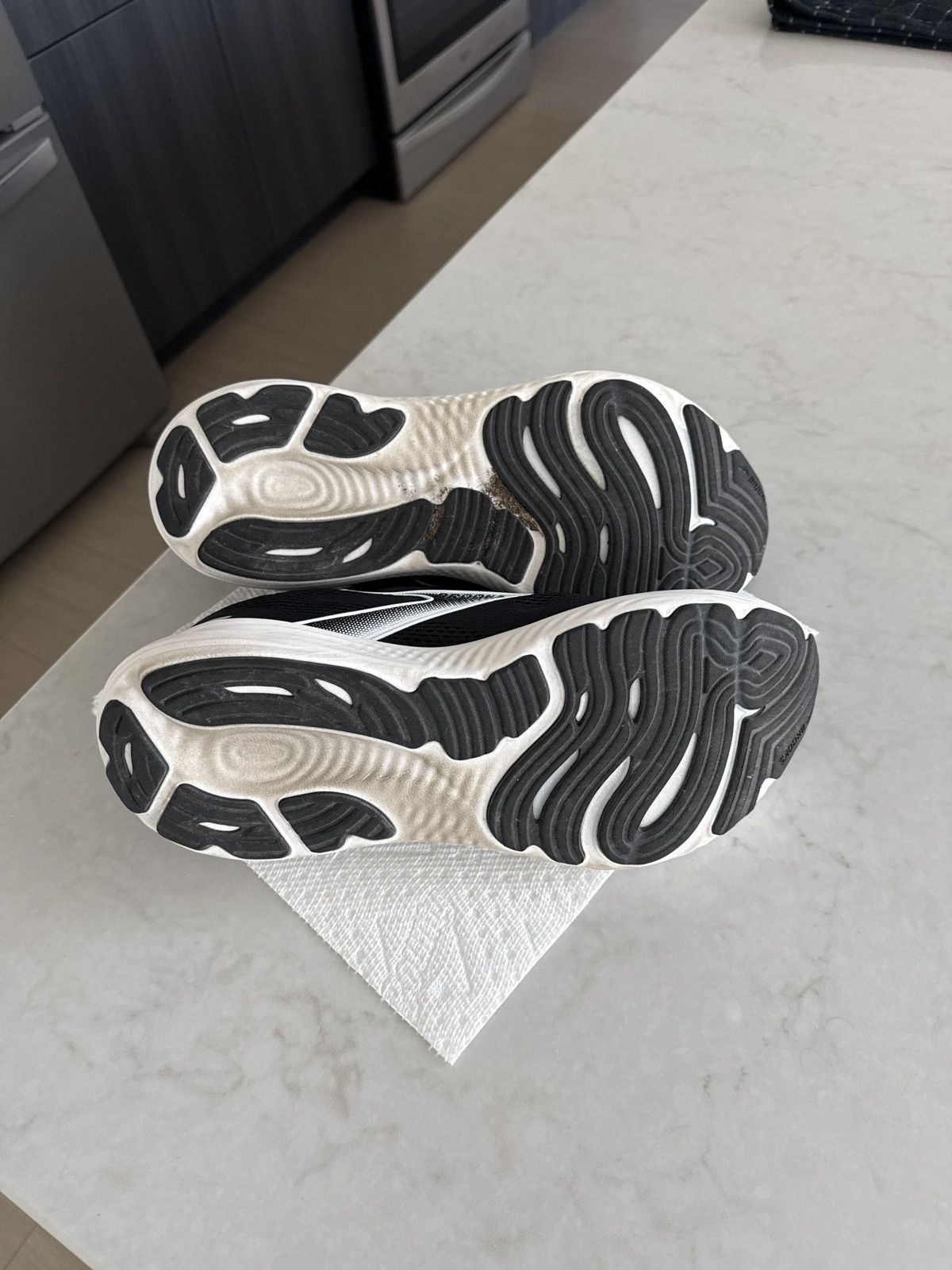Brooks Brooks Glycerin 22 Size US 12.5 / EU 45-46 - 4 Thumbnail
