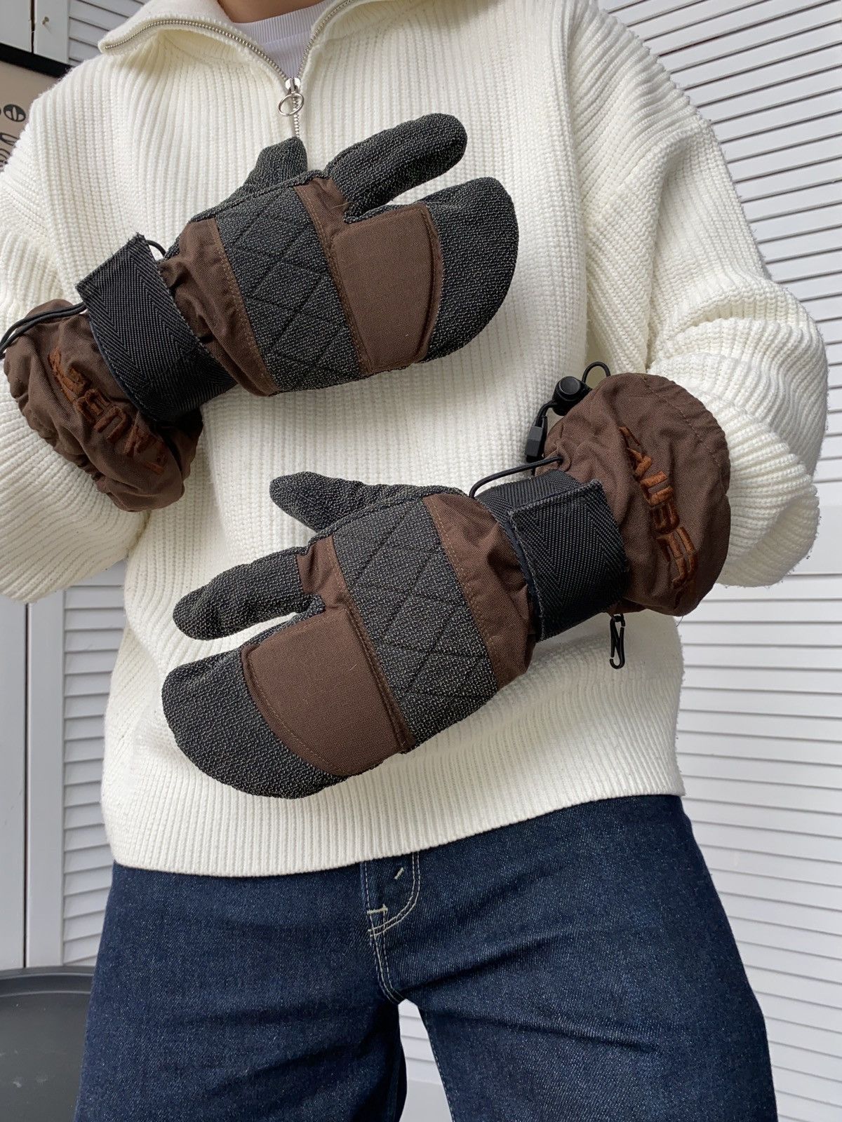 Pre-owned Avant Garde X Outdoor Life Vintage Cauberc Ninja Tabi Three Finger Turtle Gloves Ski In Brown