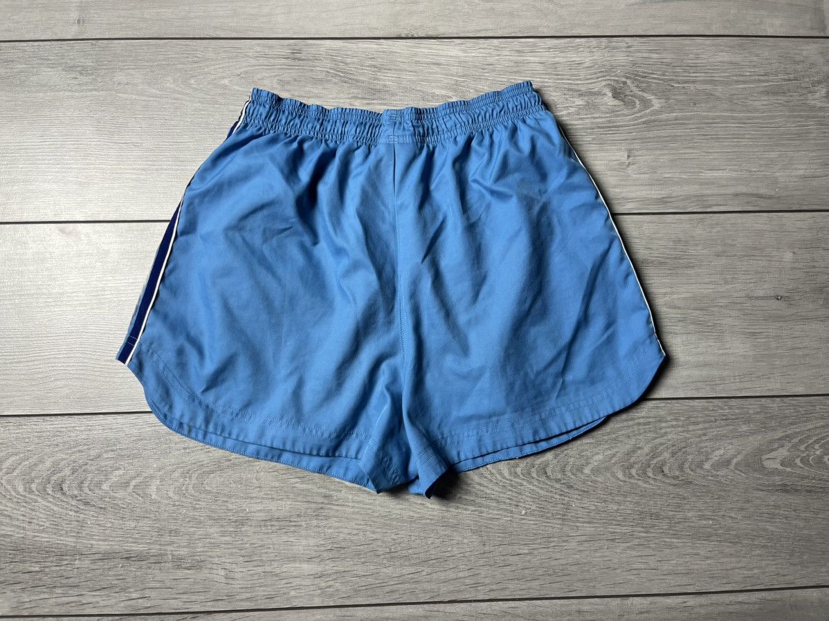 Adidas Vintage Adidas shorts running size Medium Size US 32 / EU 48 - 4 Thumbnail