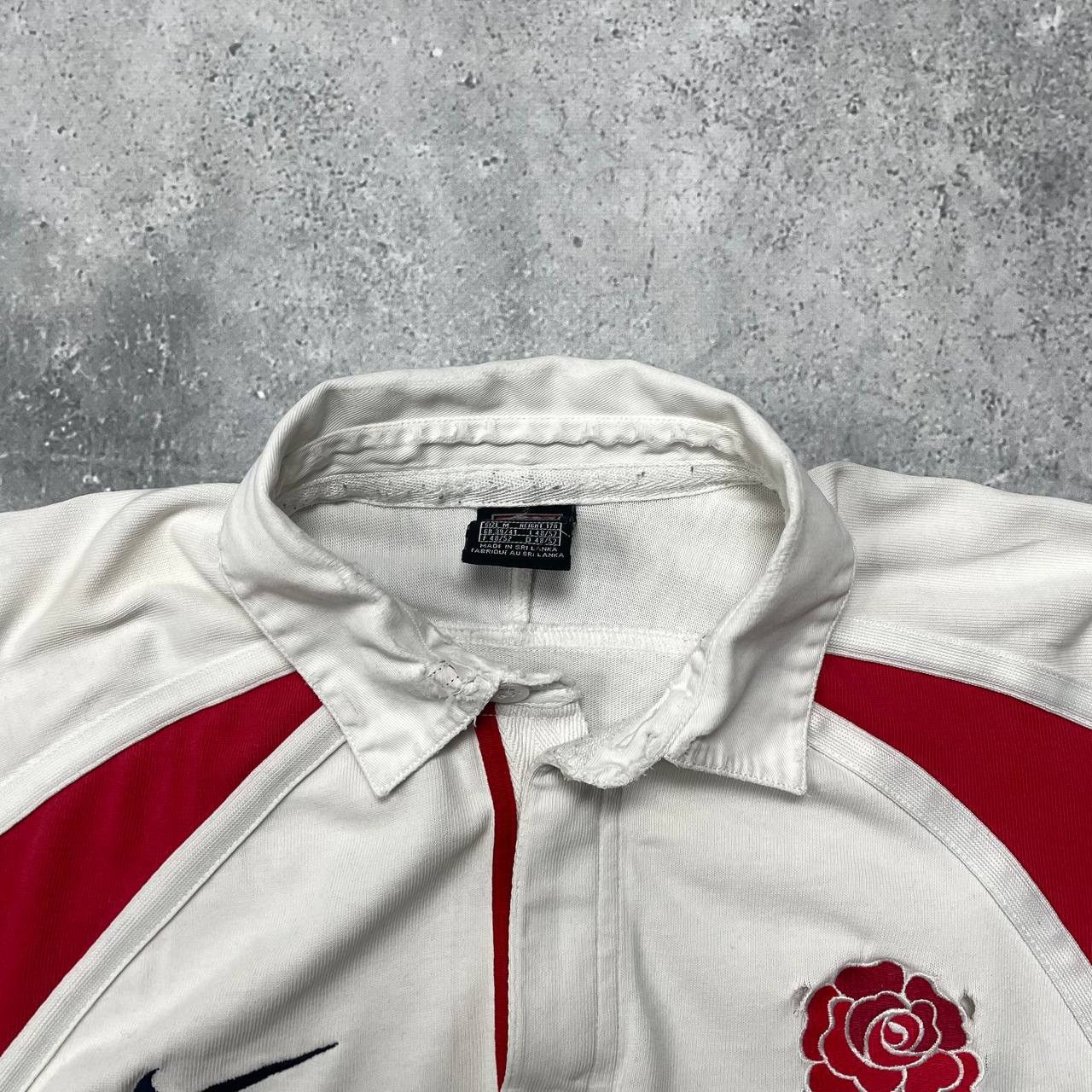 Vintage Vintage 2001 Nike England Rugby Union Thrashed LS Shirt M Size US M / EU 48-50 / 2 - 9 Thumbnail