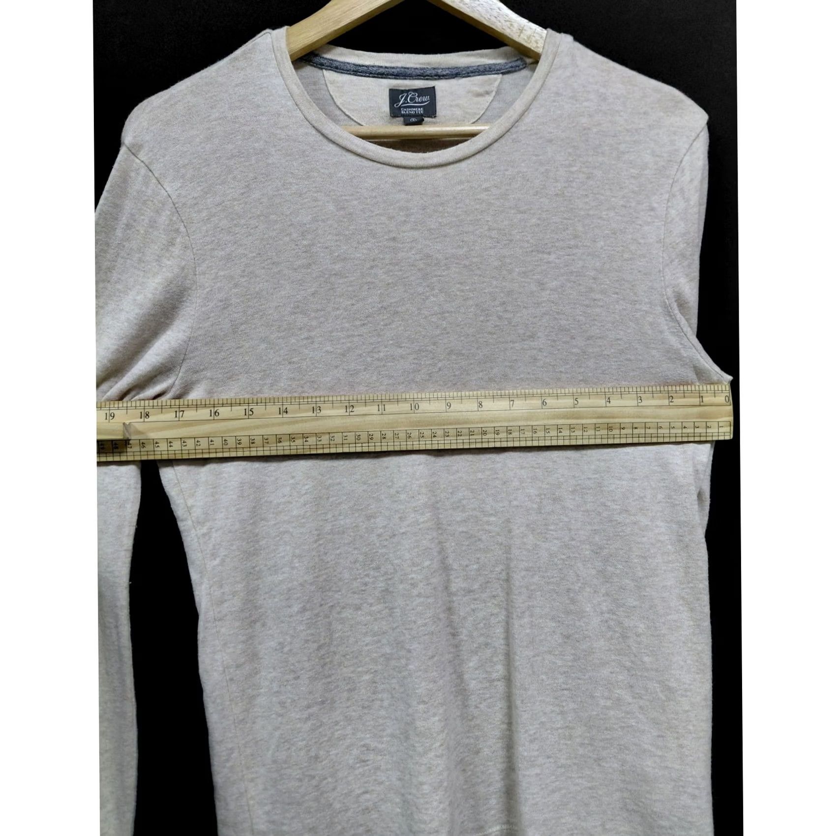 J.Crew J.Crew Cashmere Blend Long Sleeve Solid Knit Tee Beige Women Size S Size S / US 4 / IT 40 - 5 Thumbnail