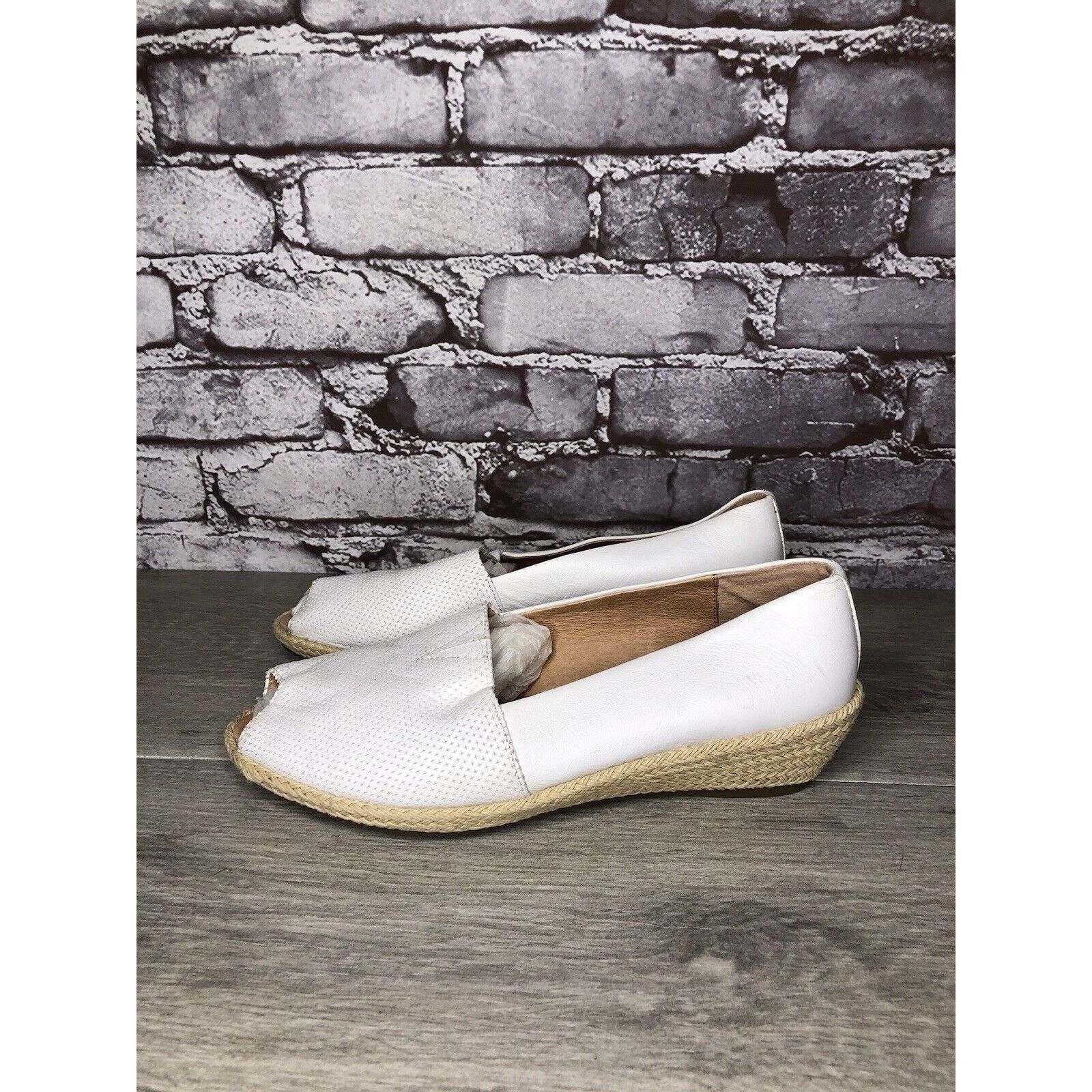 Kenneth Cole Kenneth Cole Gentle Souls White Leather Woven Wedge Sandals Size US 8.5 / IT 38.5 - 1 Thumbnail