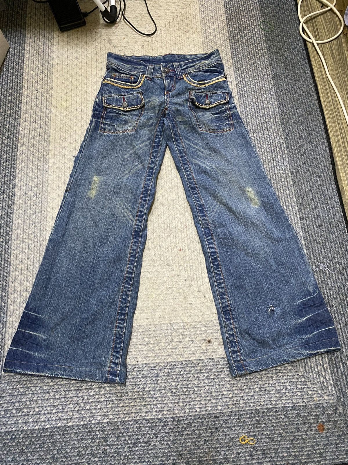 Japanese Brand True Religion Design Flared Bell Bottom Distressed Jean Size US 29 - 1 Thumbnail