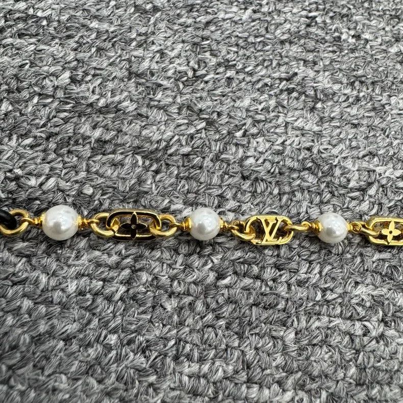 Louis Vuitton Louis Vuitton Pearl reading glasses chain Size ONE SIZE - 3 Thumbnail
