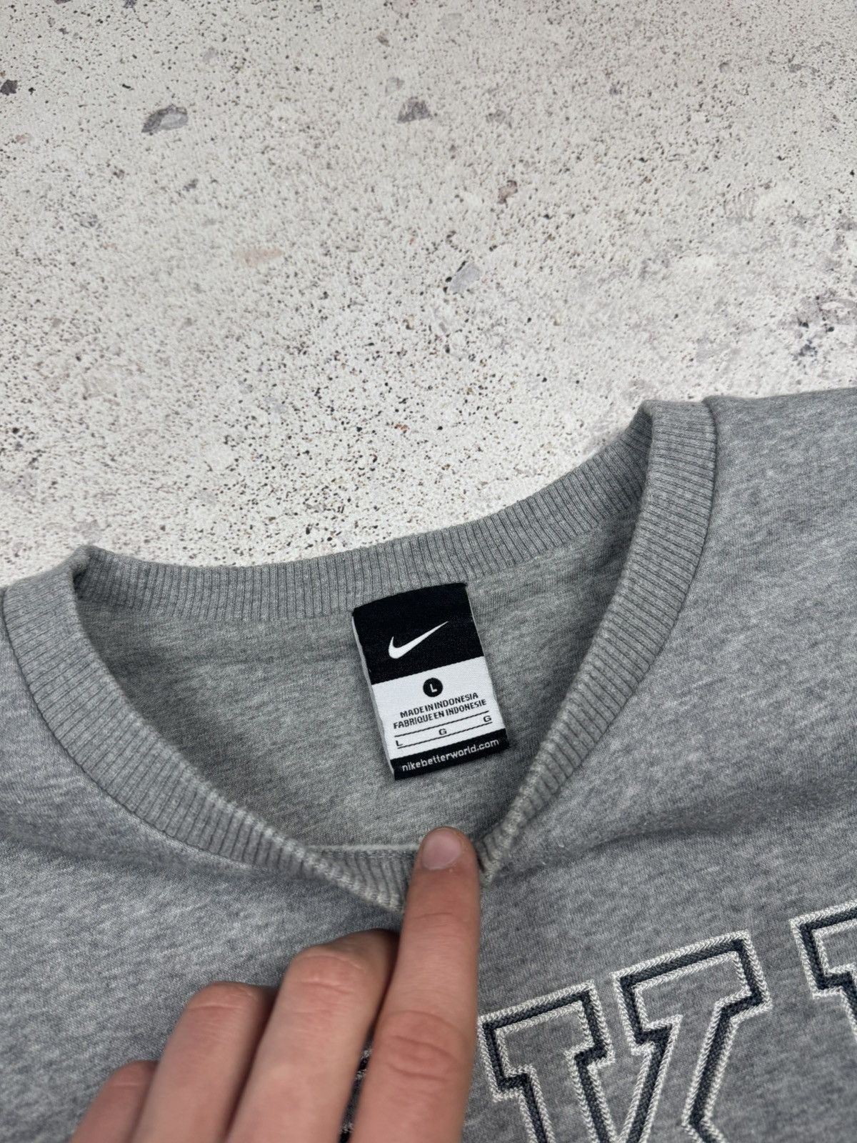 Nike × Vintage Vintage Y2K Nike Sweatshirt Jumper Grey Men’s Drill L Size US L / EU 52-54 / 3 - 6 Thumbnail