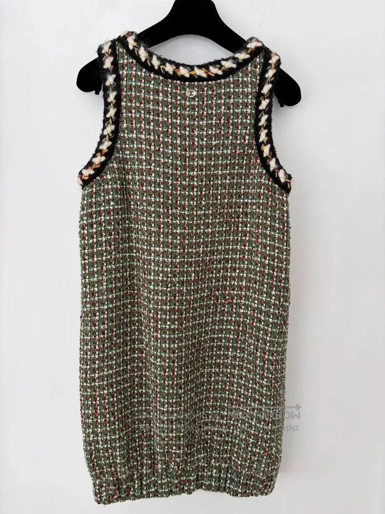 Chanel Chanel High-end handicraft workshop plaid wool tweed rolle Size XXS / US 00 / IT 34 - 2 Thumbnail