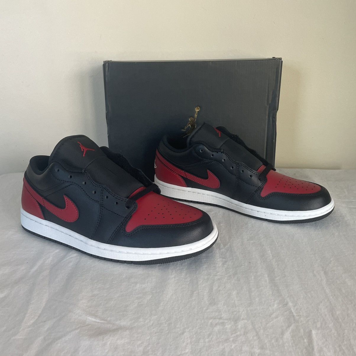 Jordan Brand × Nike Nike Air Jordan 1 Low Bred Twist Mens US Size 8.5 553558-067 Size US 8.5 / EU 41-42 - 4 Thumbnail