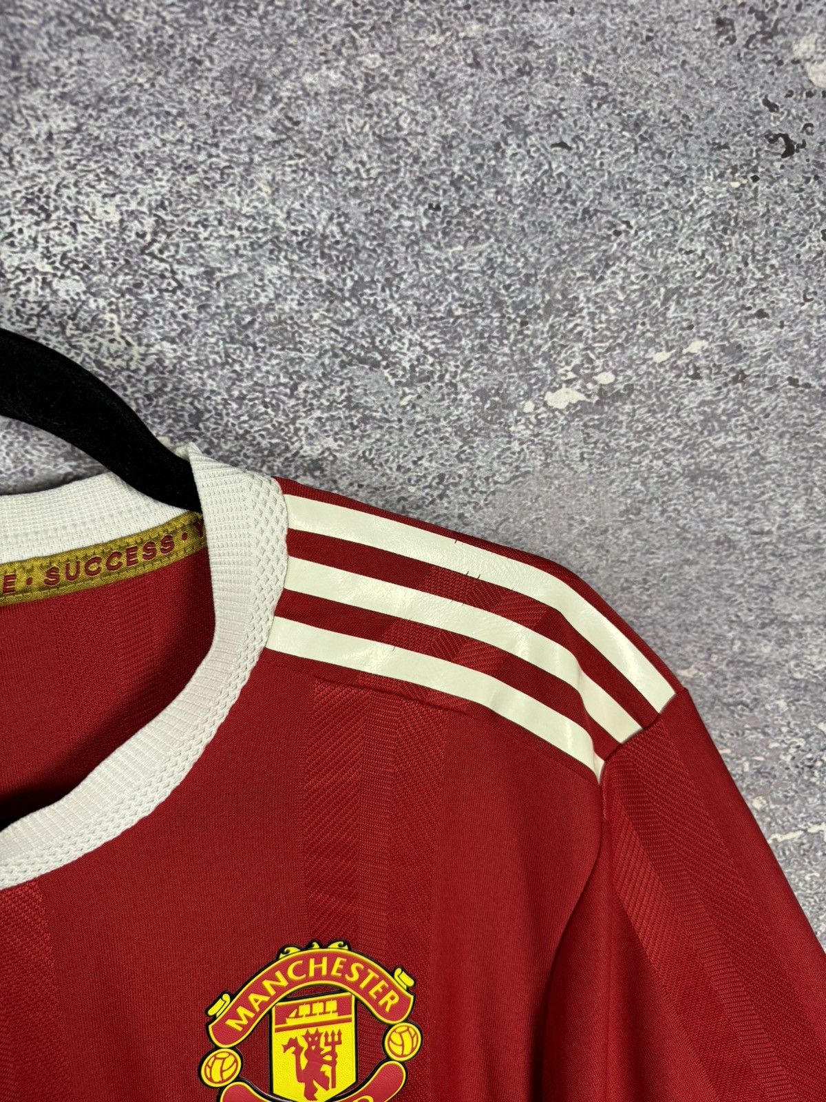 Adidas × Vintage R.VARANE Vintage Manchester United 2021/22 Adidas Jersey XL Size US XL / EU 56 / 4 - 8 Thumbnail